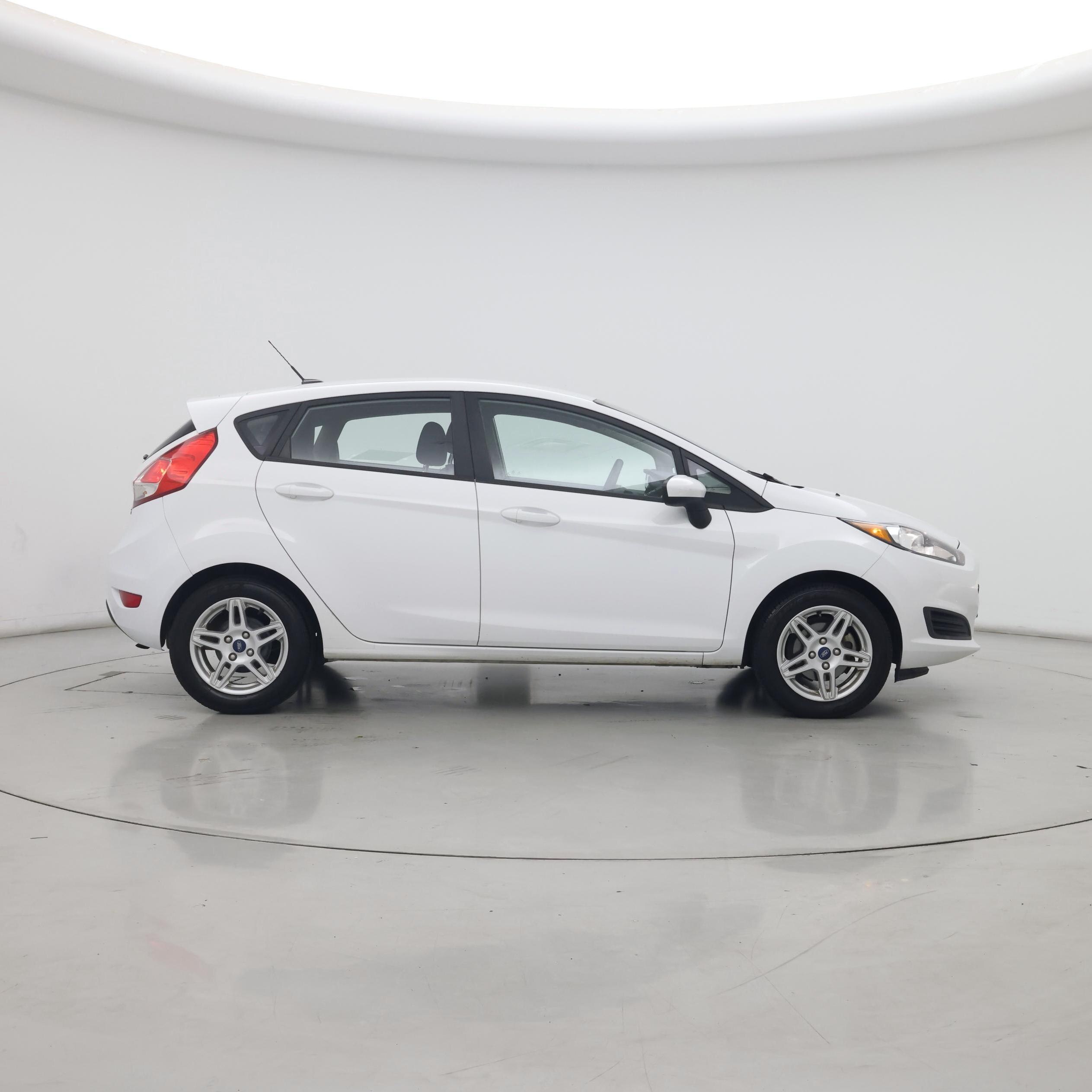 Thumbnail: 2019 Ford Fiesta - 7