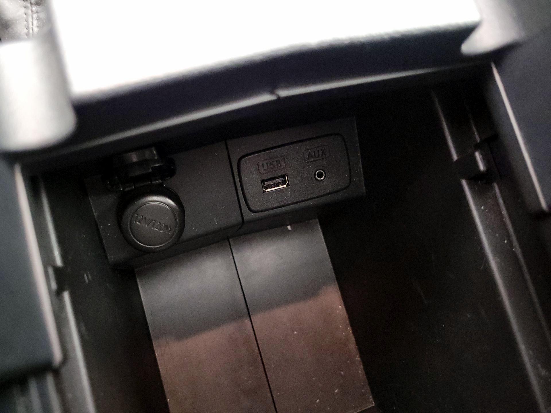 Thumbnail: 2015 Subaru Forester - 18