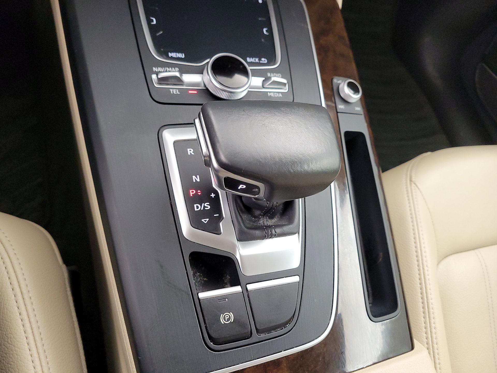 Thumbnail: 2018 Audi Q5 - 18