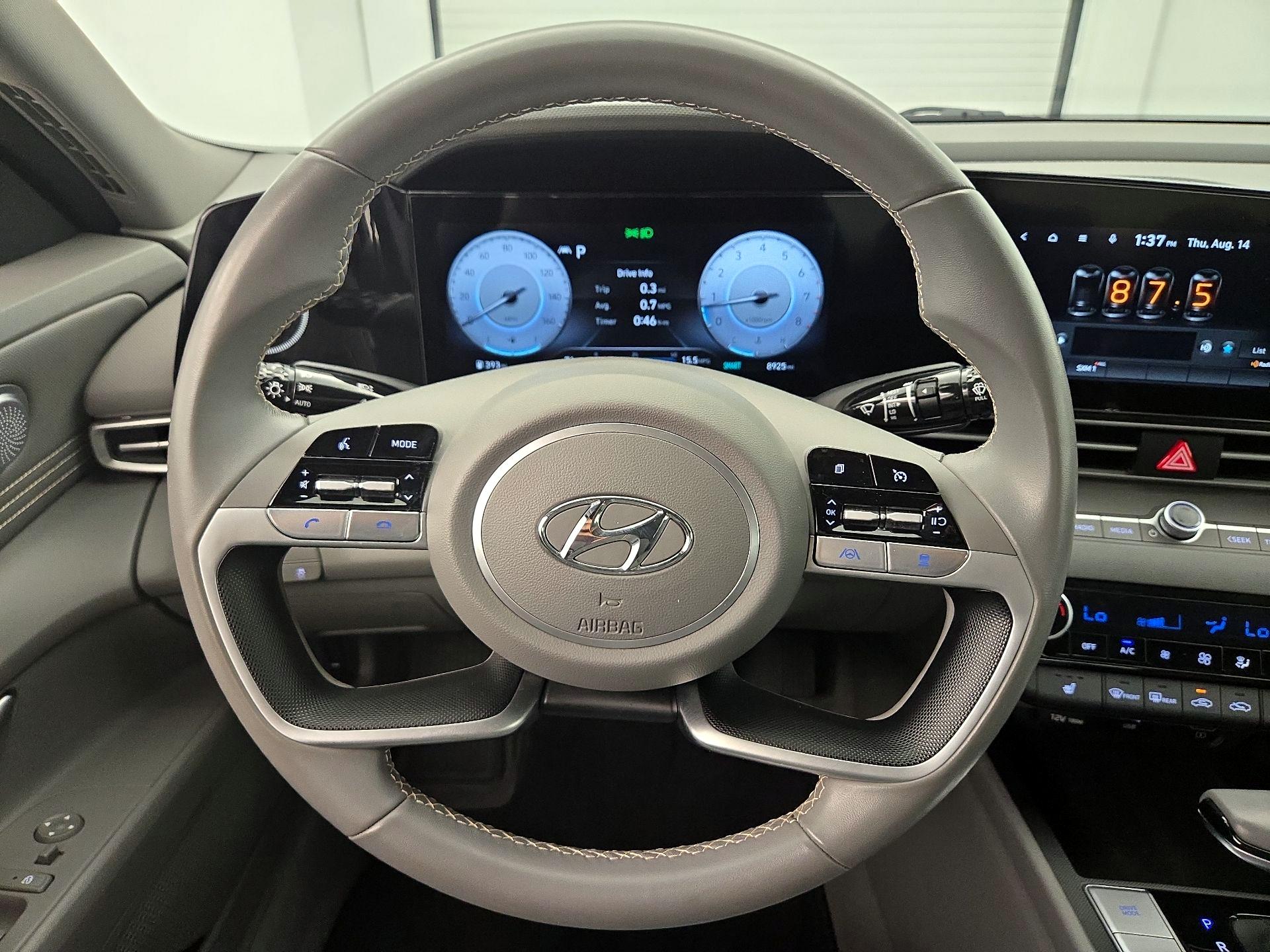 Thumbnail: 2023 Hyundai Elantra - 10
