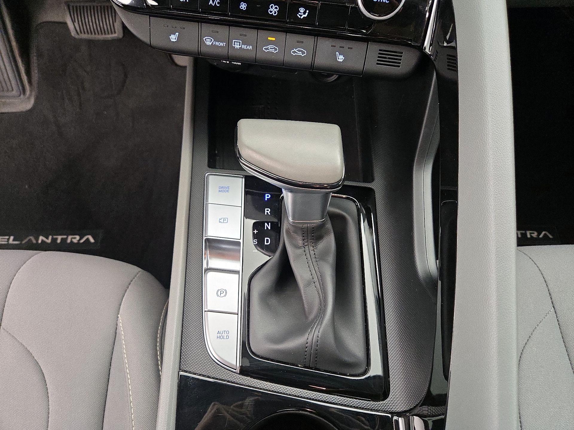 Thumbnail: 2023 Hyundai Elantra - 18