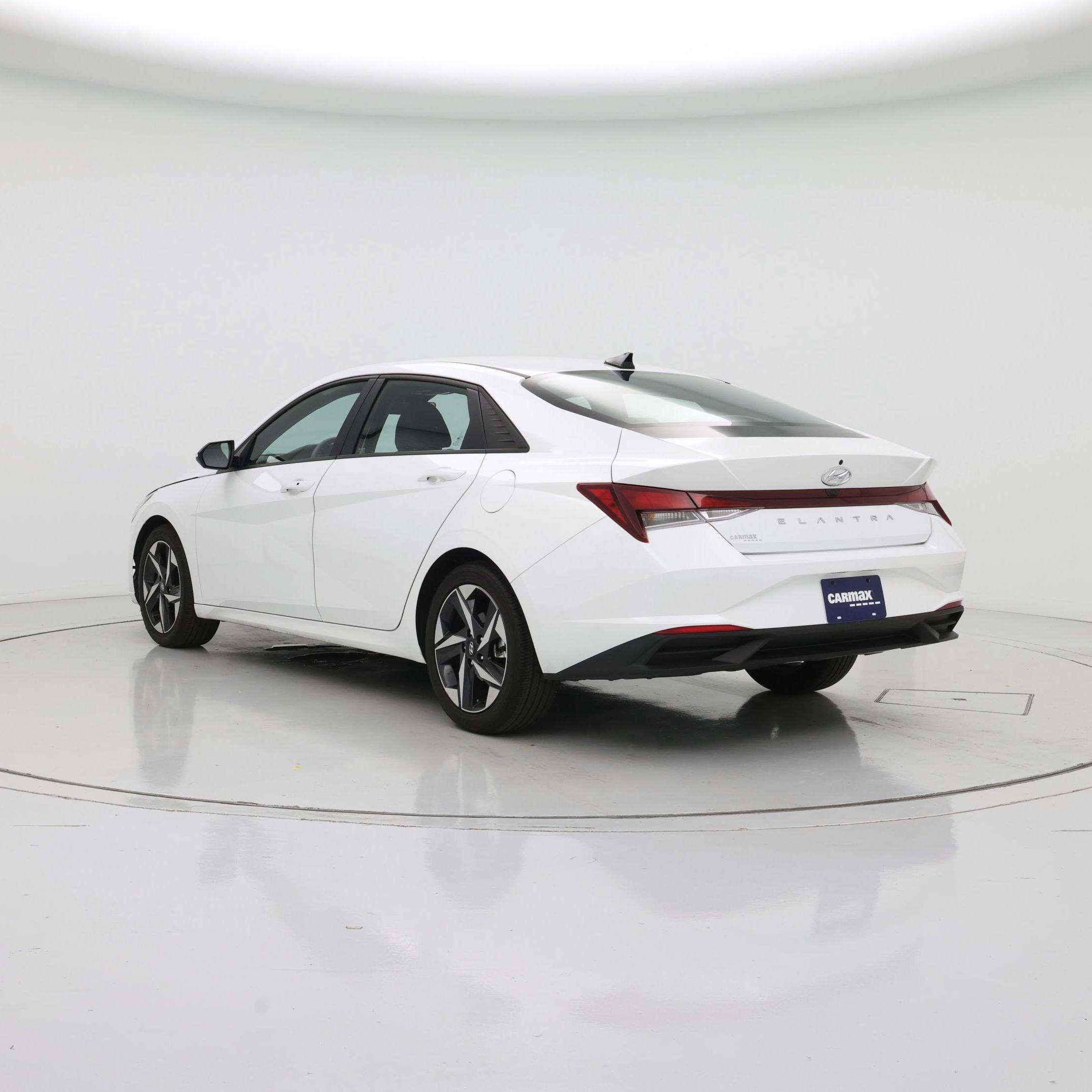 Thumbnail: 2023 Hyundai Elantra - 2
