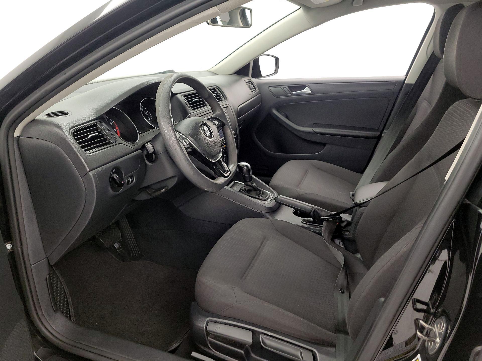 Thumbnail: 2015 Volkswagen Jetta - 11