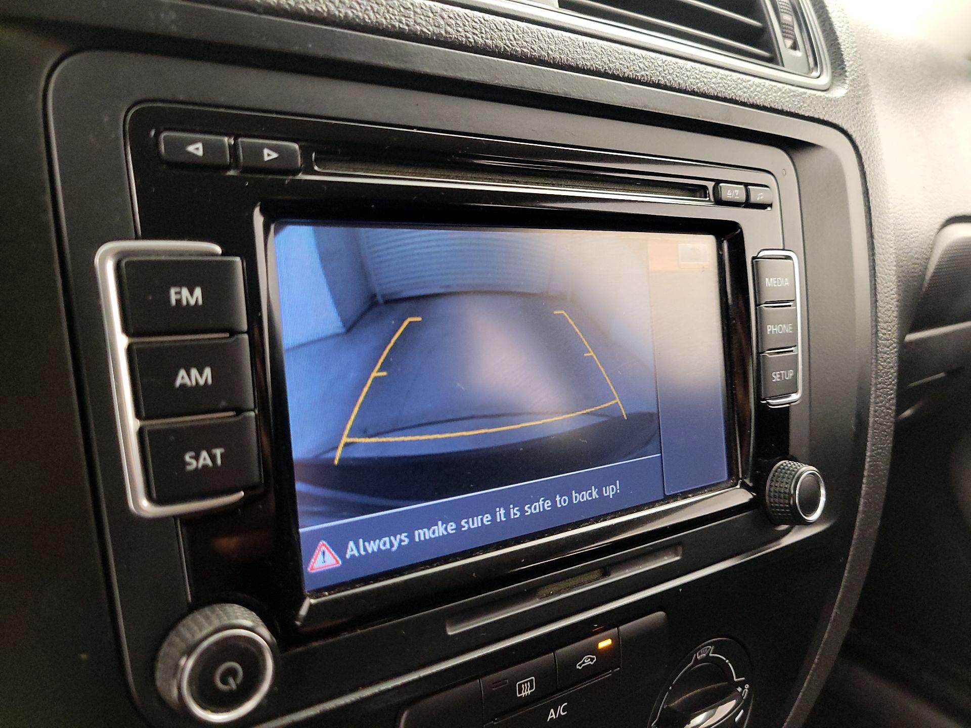 Thumbnail: 2015 Volkswagen Jetta - 14
