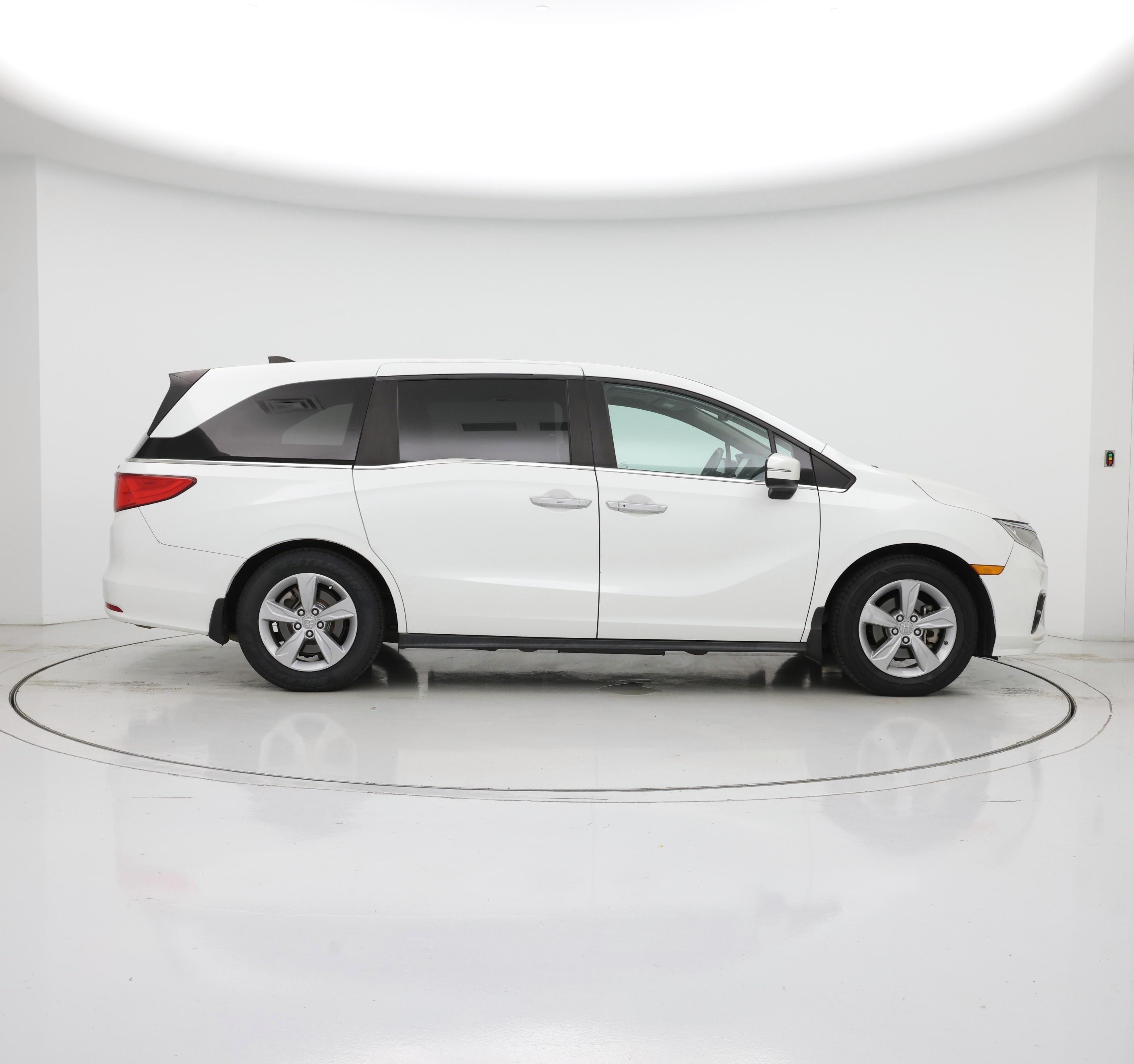 Thumbnail: 2020 Honda Odyssey - 7