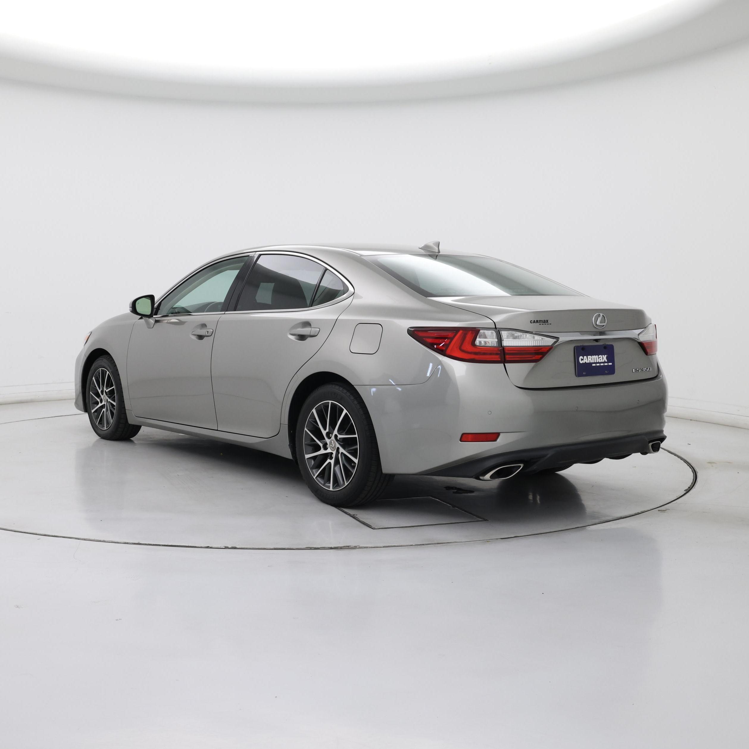 Thumbnail: 2017 Lexus ES - 2