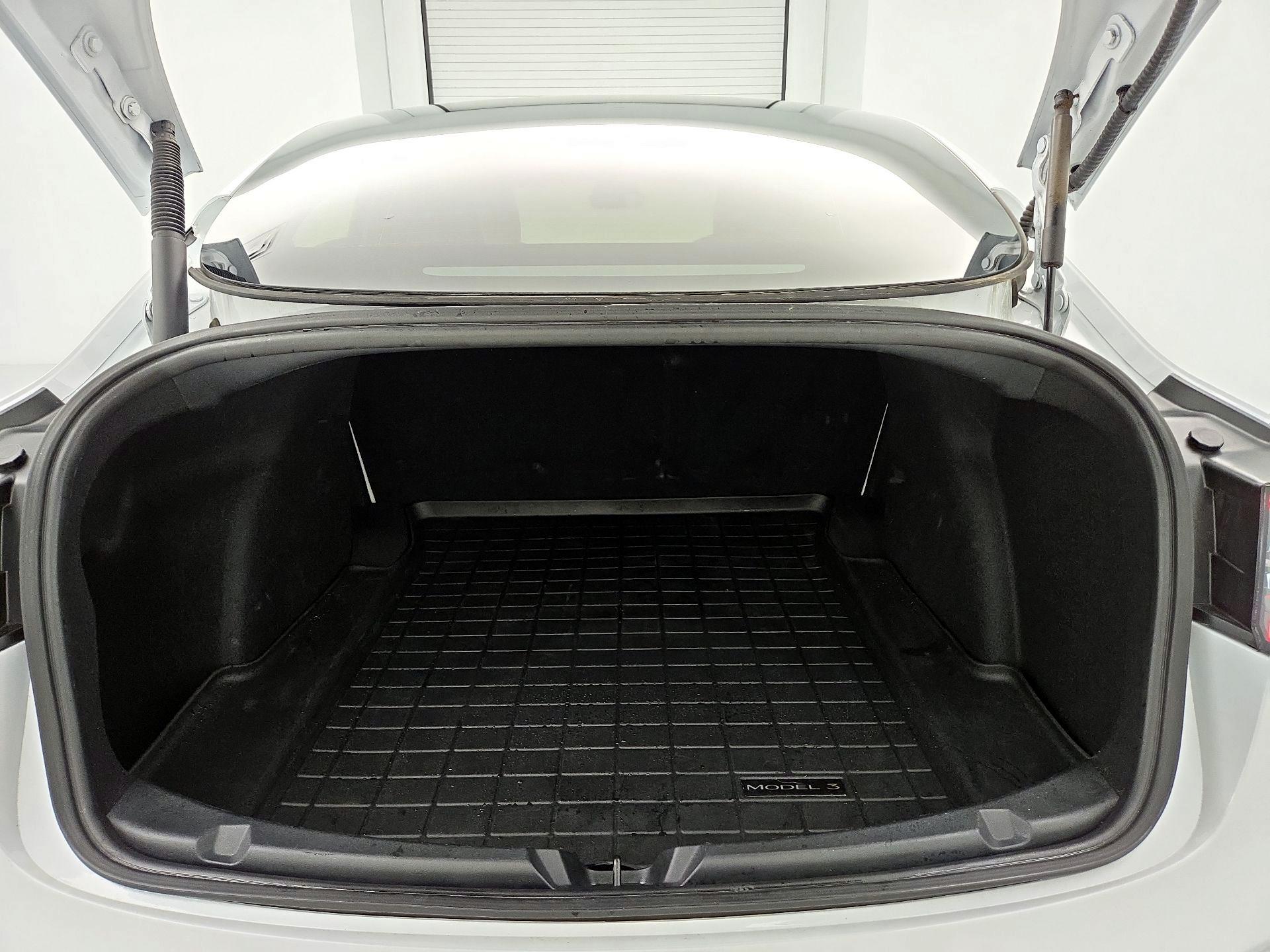 Thumbnail: 2021 Tesla Model 3 - 20