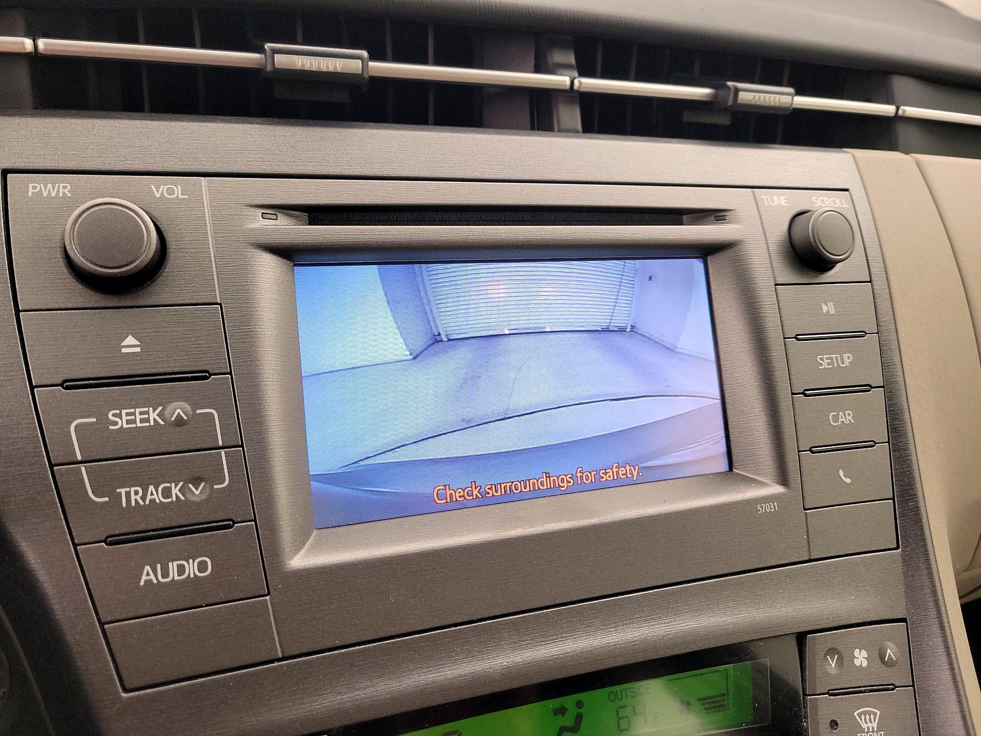 Thumbnail: 2015 Toyota Prius - 14