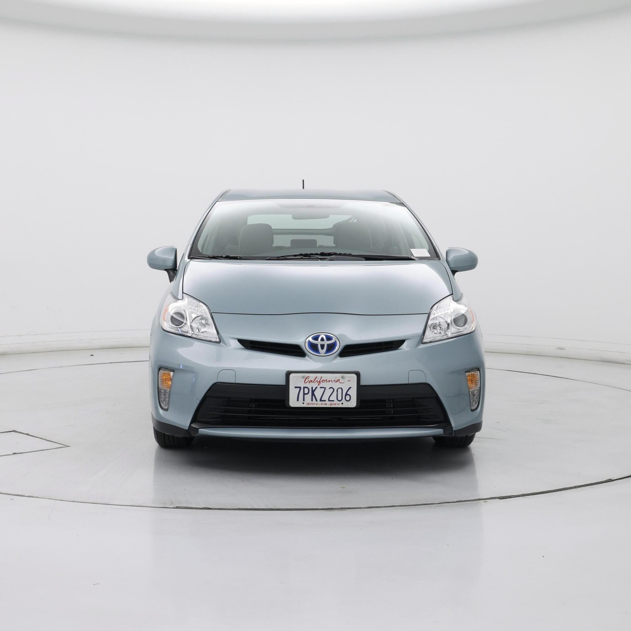 Thumbnail: 2015 Toyota Prius - 5