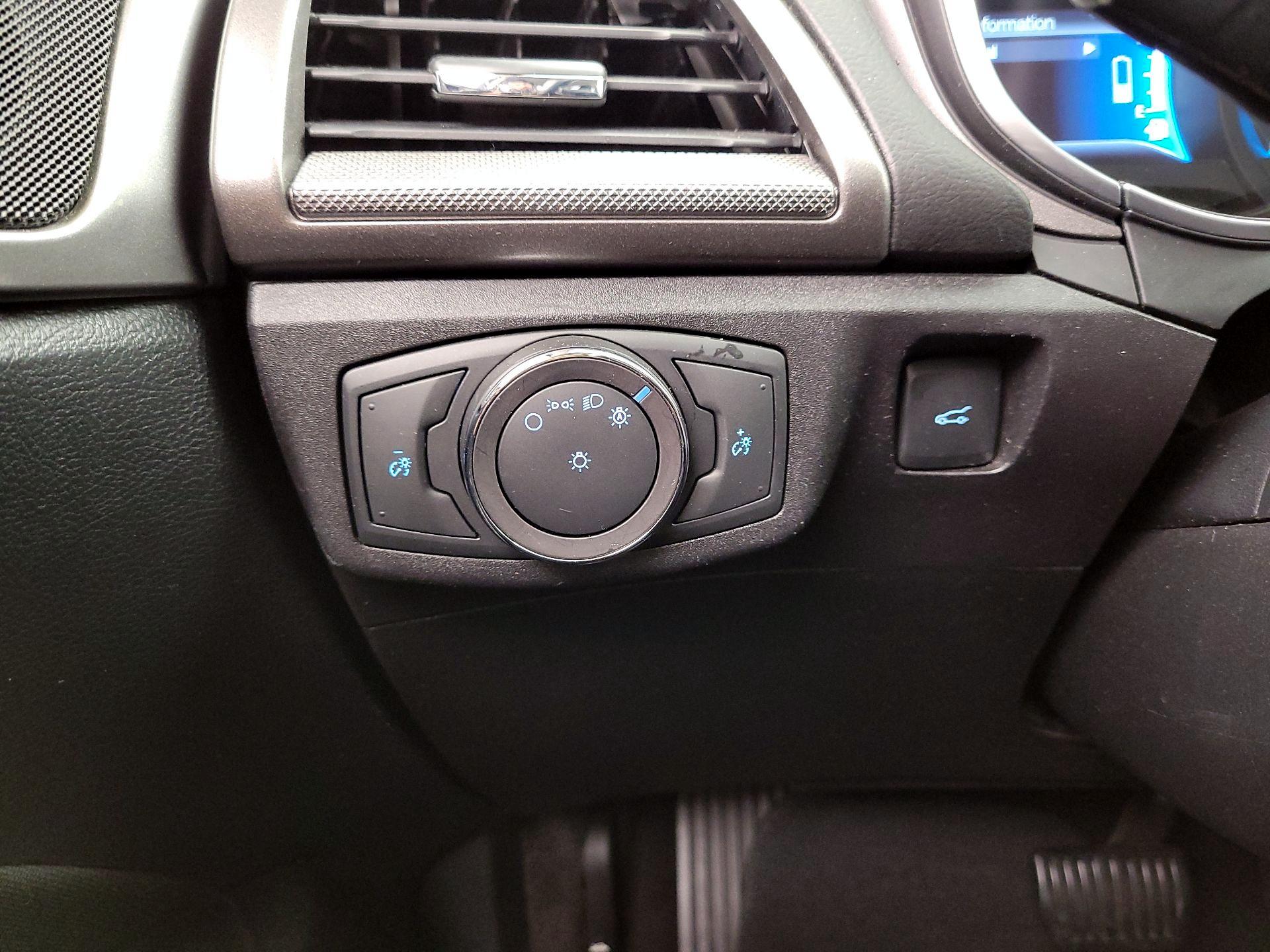 Thumbnail: 2018 Ford Fusion - 13