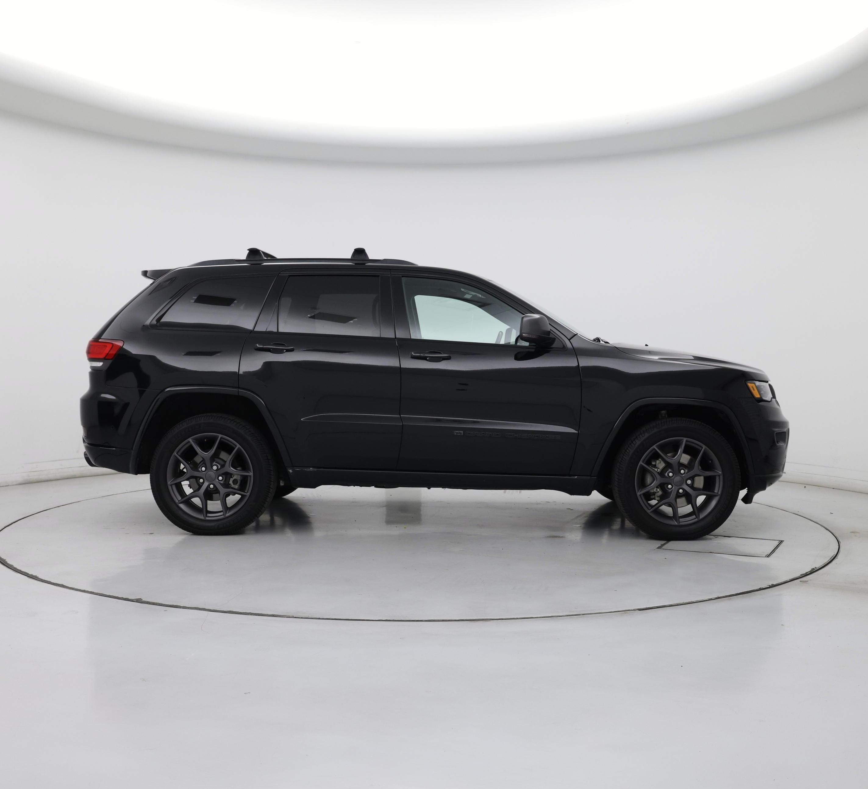 Thumbnail: 2021 Jeep Grand Cherokee - 7