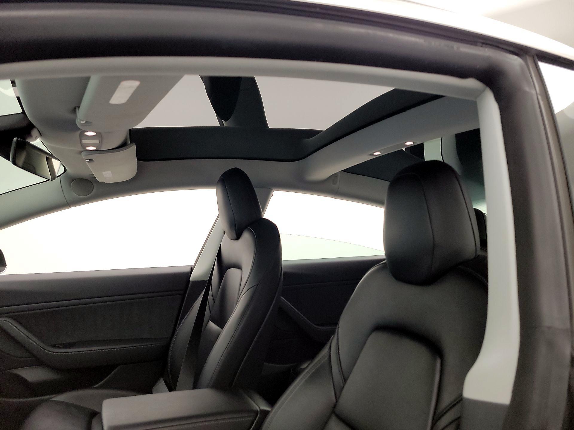 Thumbnail: 2019 Tesla Model 3 - 18