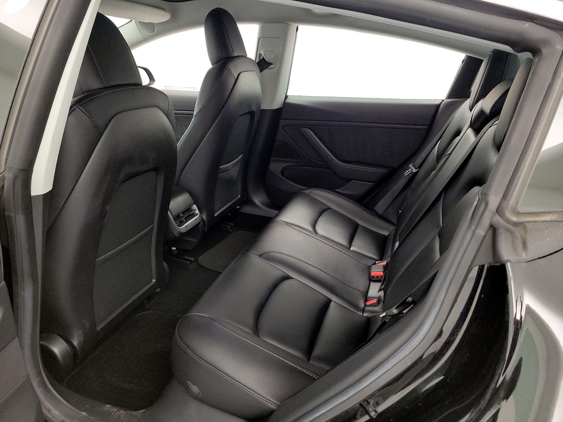 Thumbnail: 2019 Tesla Model 3 - 19