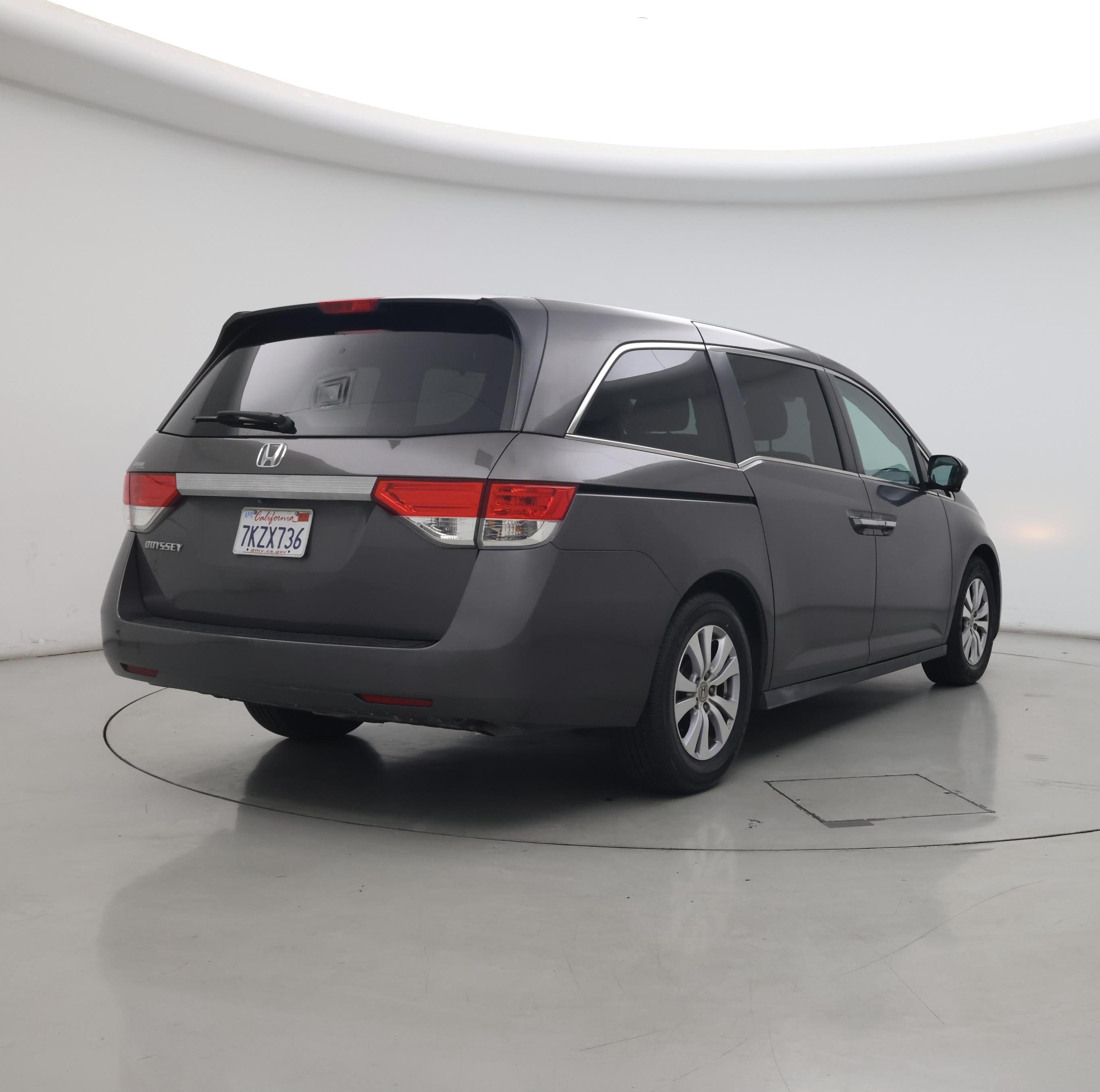 Thumbnail: 2015 Honda Odyssey - 8