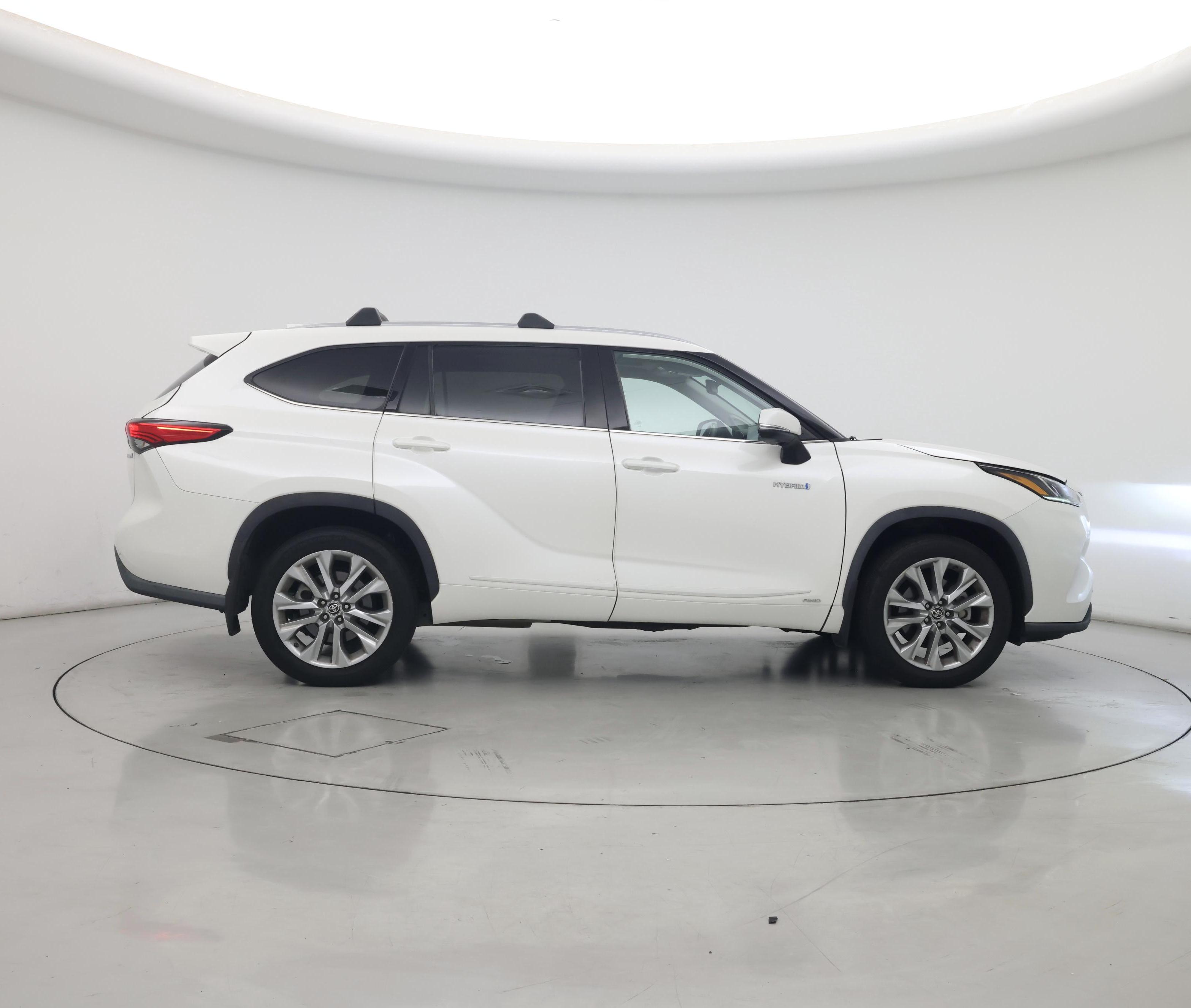 Thumbnail: 2020 Toyota Highlander - 7