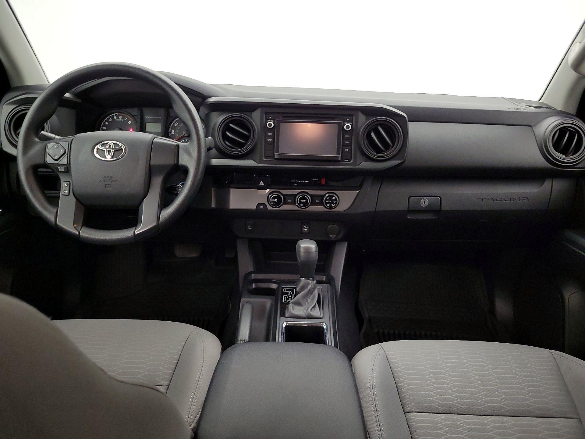 Thumbnail: 2017 Toyota Tacoma - 9