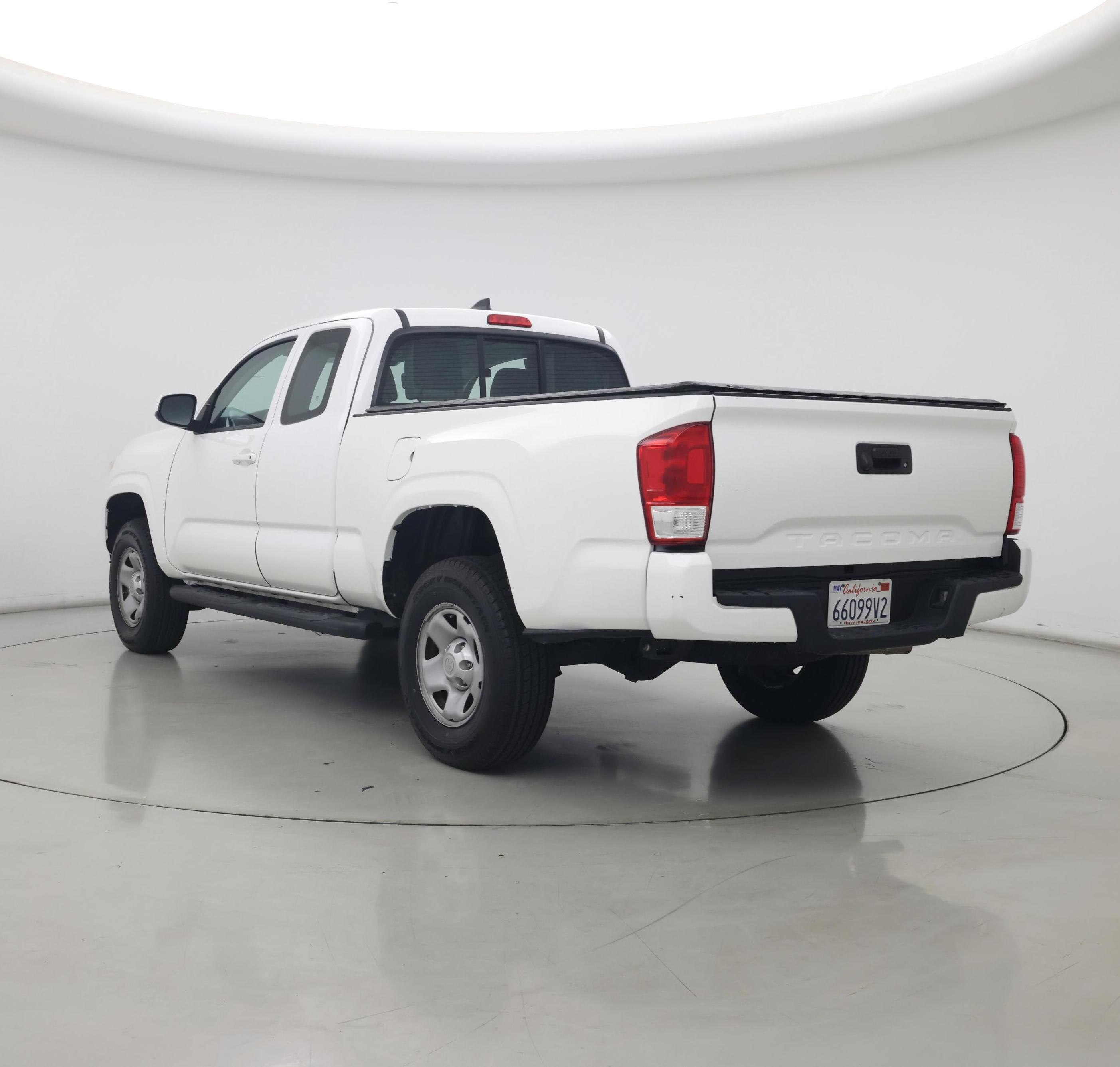 Thumbnail: 2017 Toyota Tacoma - 2