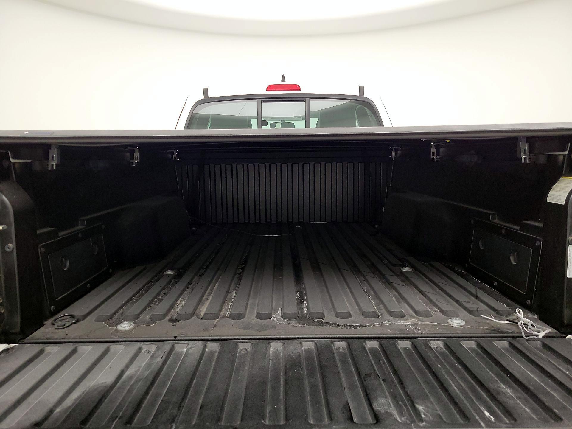 Thumbnail: 2017 Toyota Tacoma - 19