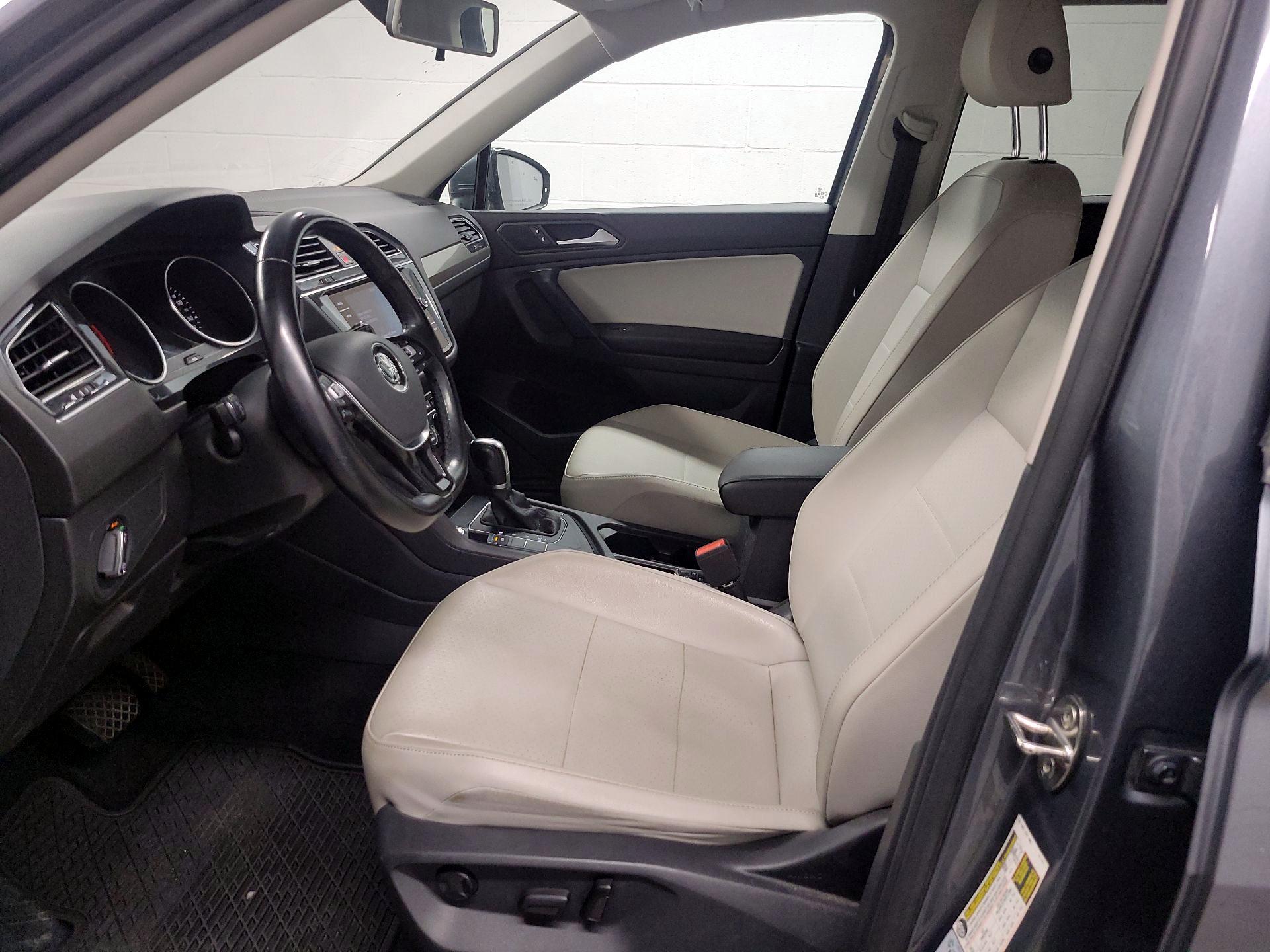 Thumbnail: 2019 Volkswagen Tiguan - 11