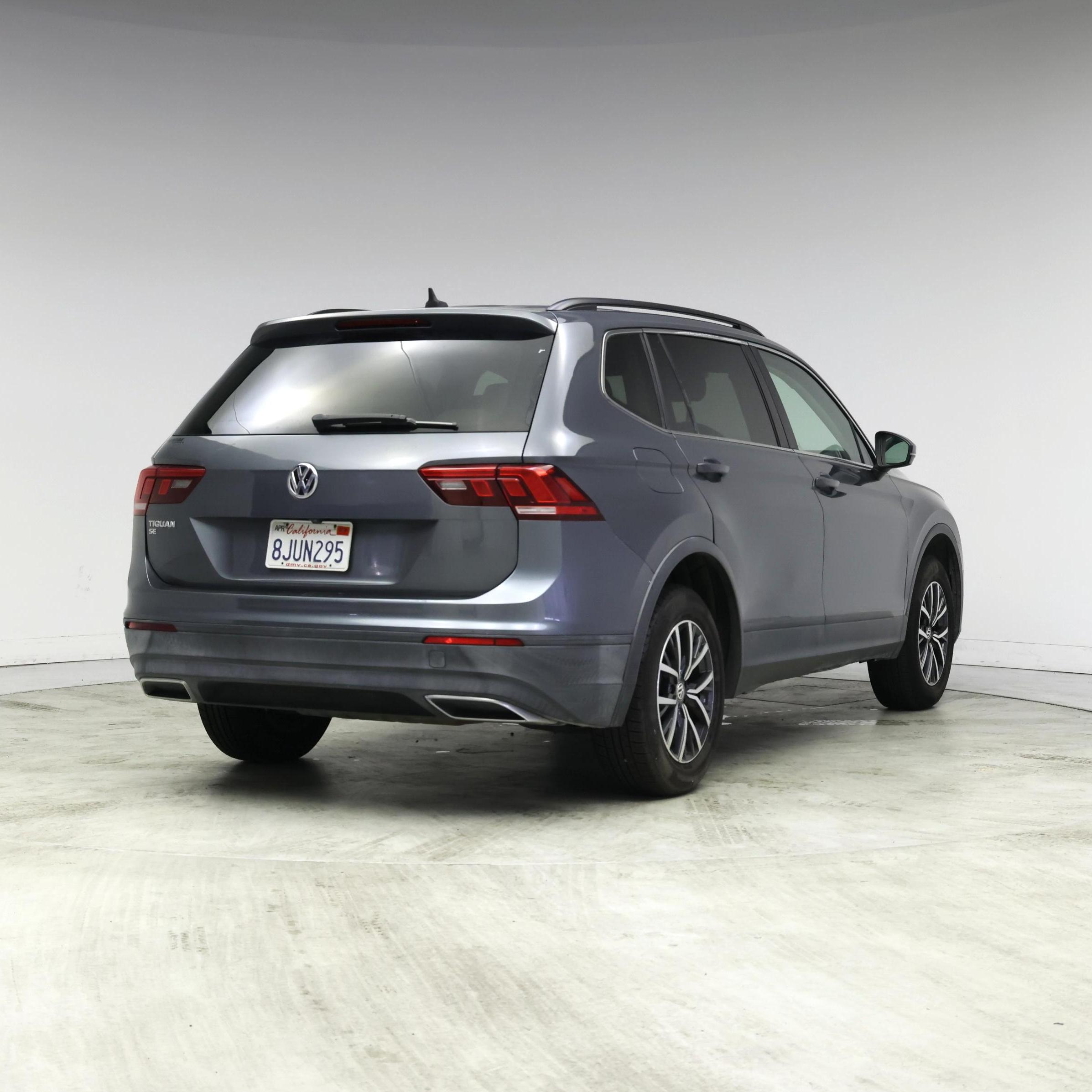 Thumbnail: 2019 Volkswagen Tiguan - 8