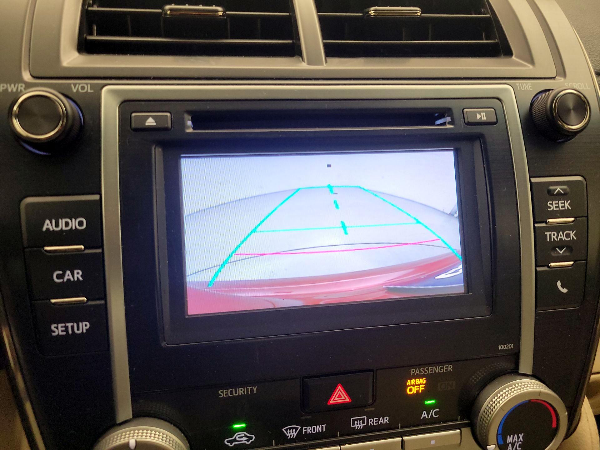 Thumbnail: 2014 Toyota Camry - 14