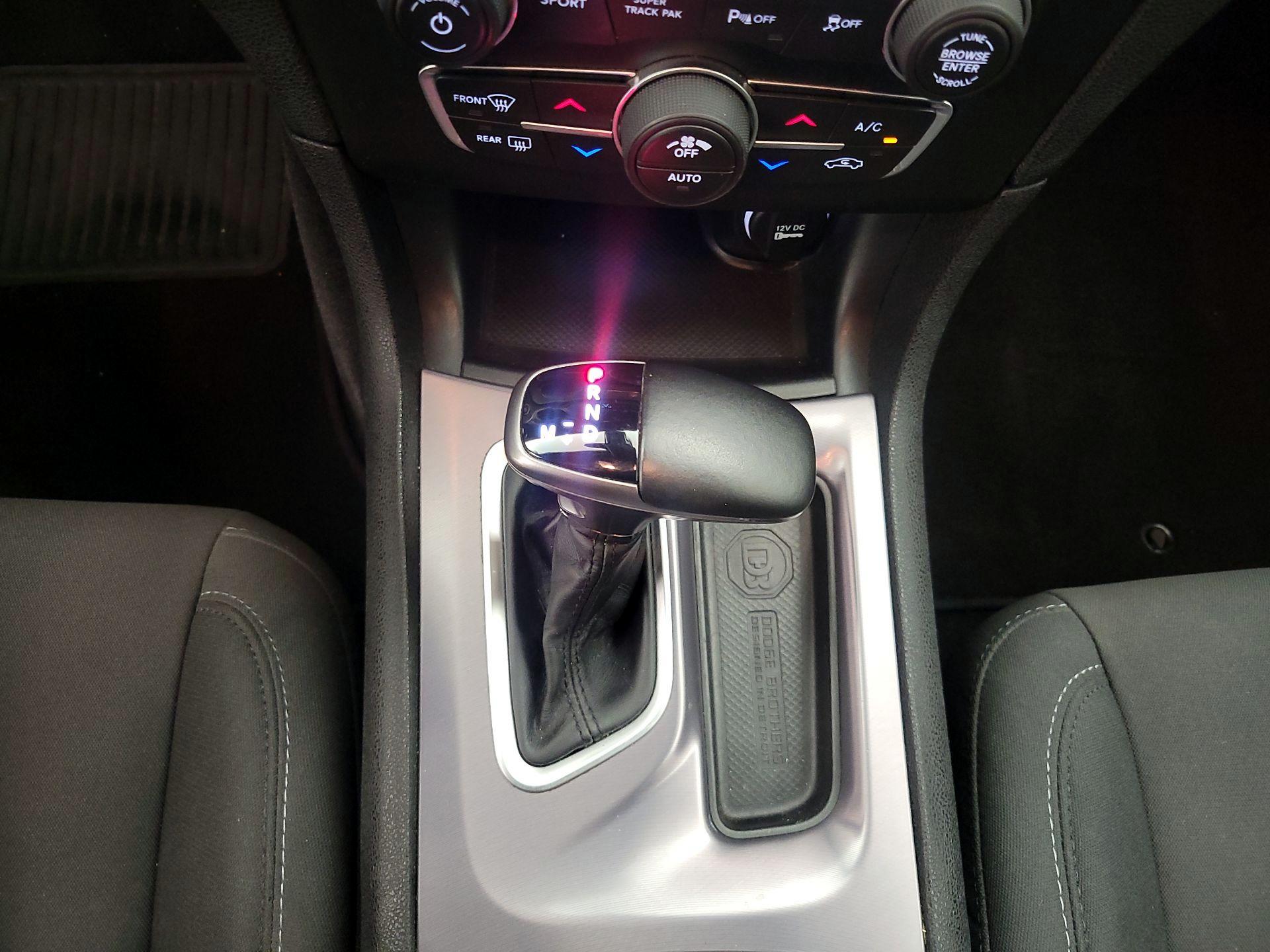Thumbnail: 2019 Dodge Charger - 17