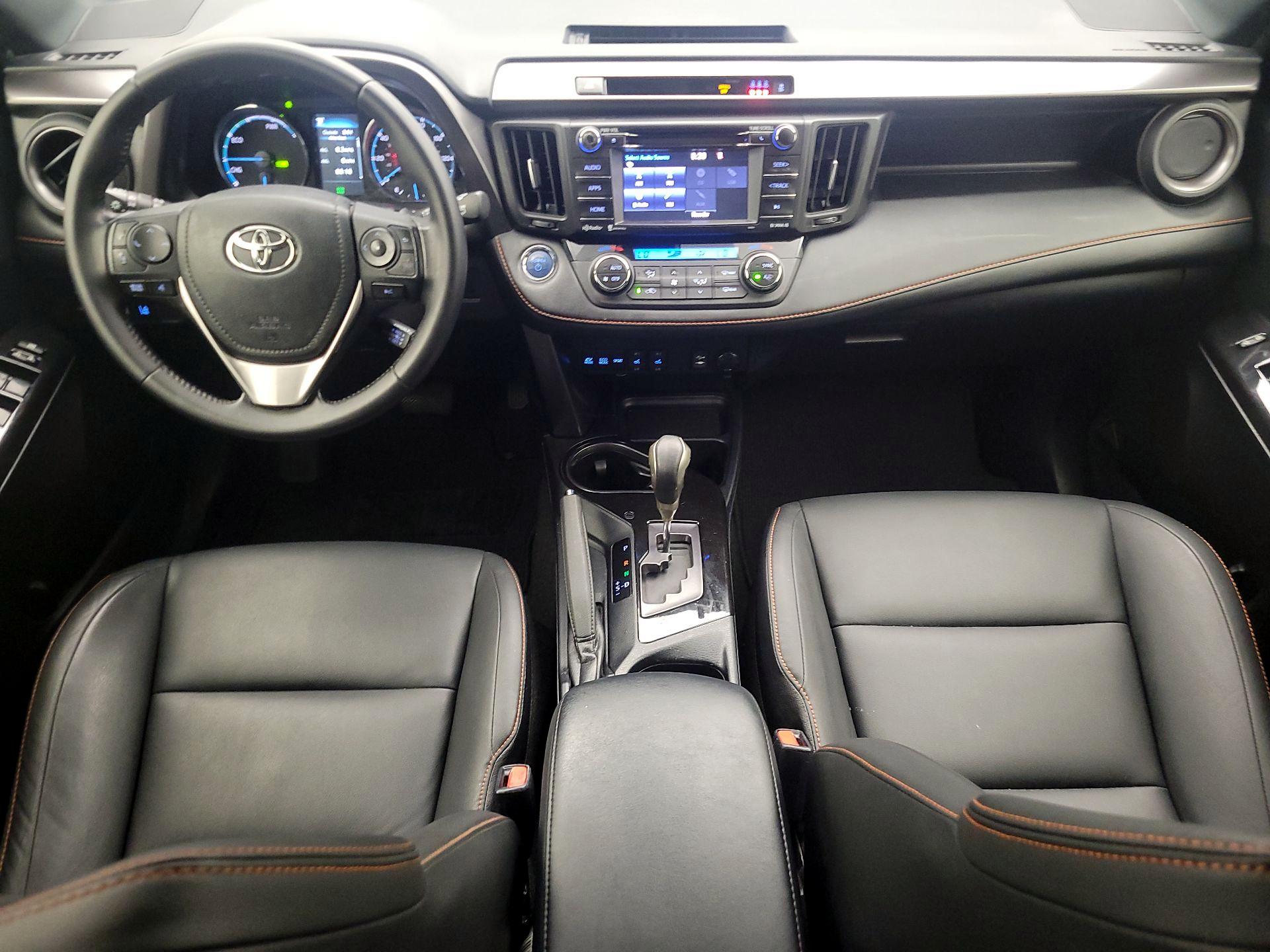 Thumbnail: 2017 Toyota RAV4 - 9