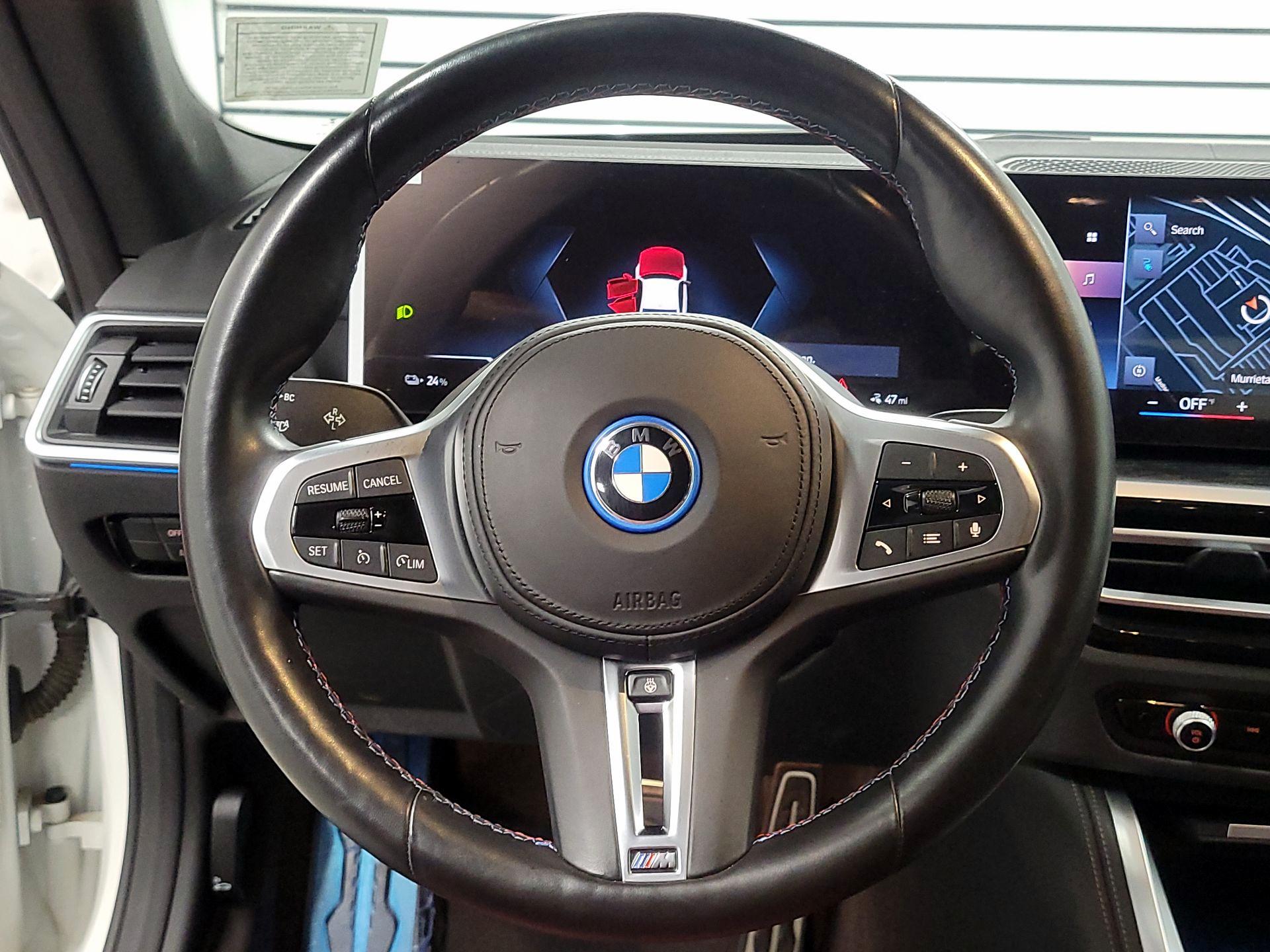 Thumbnail: 2023 BMW i4 - 10