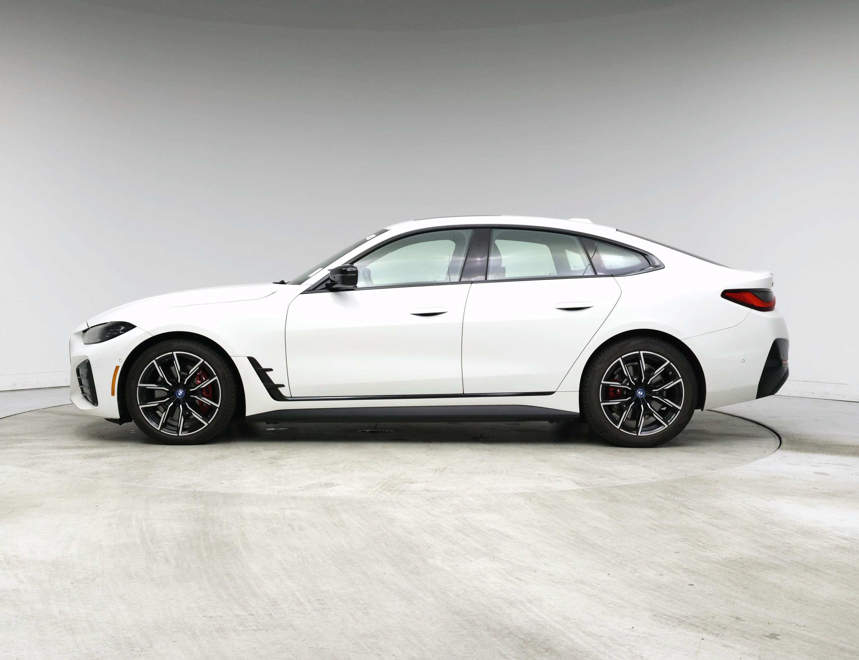 Thumbnail: 2023 BMW i4 - 3