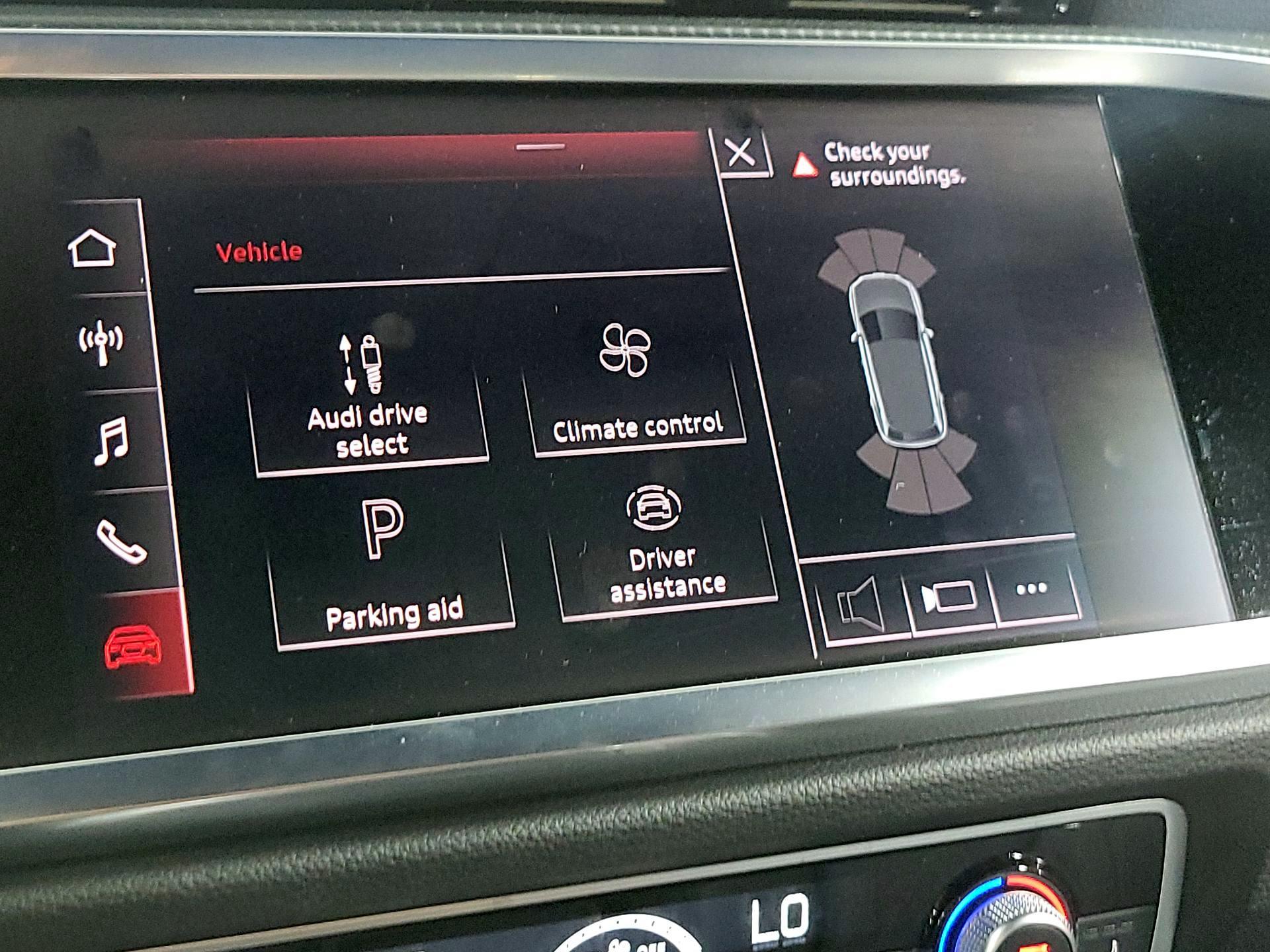 Thumbnail: 2021 Audi Q3 - 14