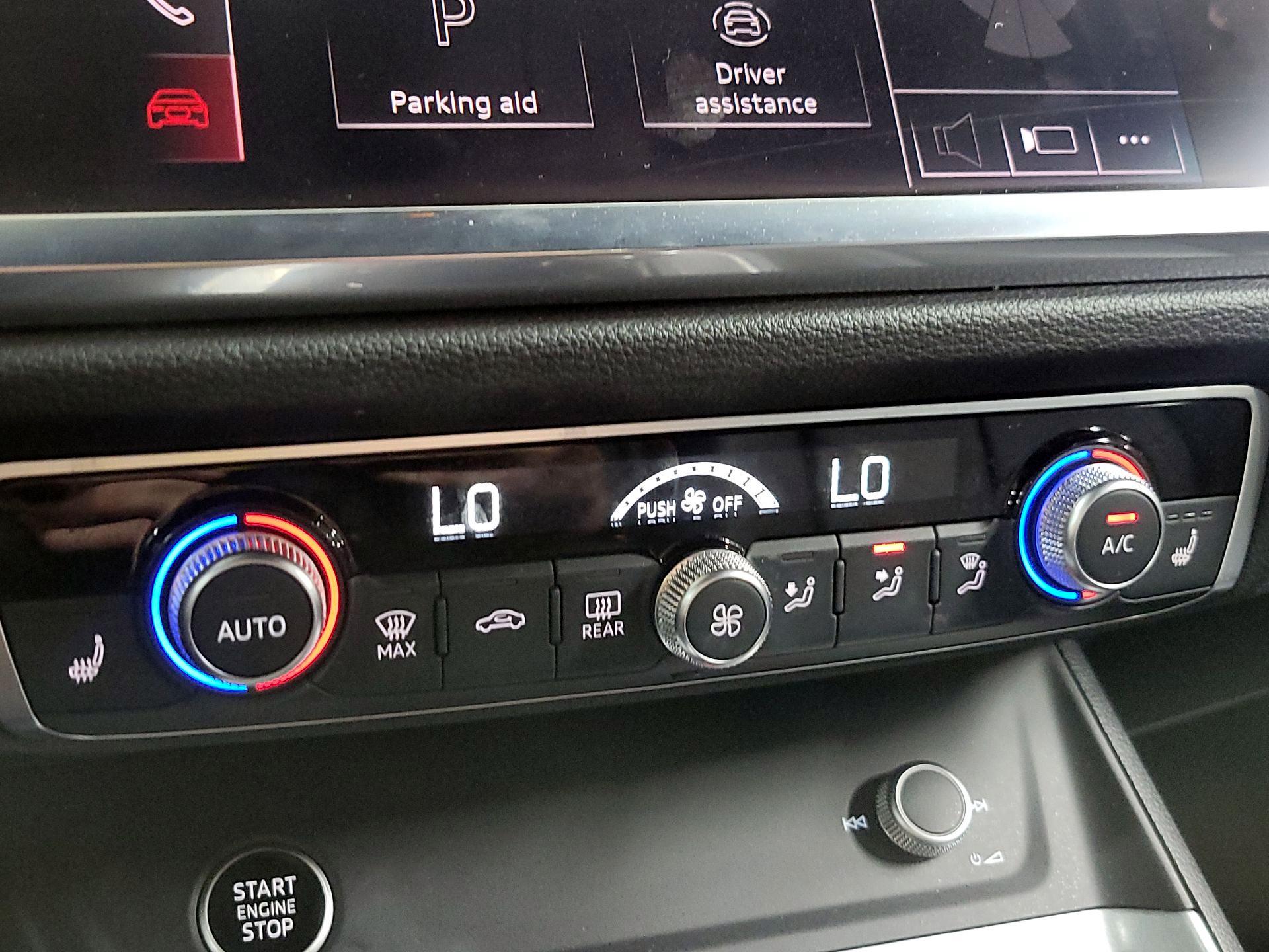 Thumbnail: 2021 Audi Q3 - 15