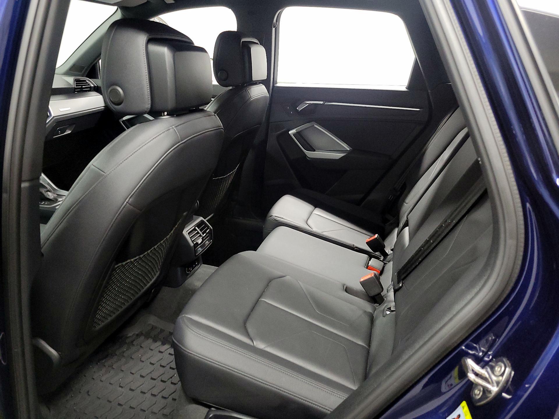 Thumbnail: 2021 Audi Q3 - 17