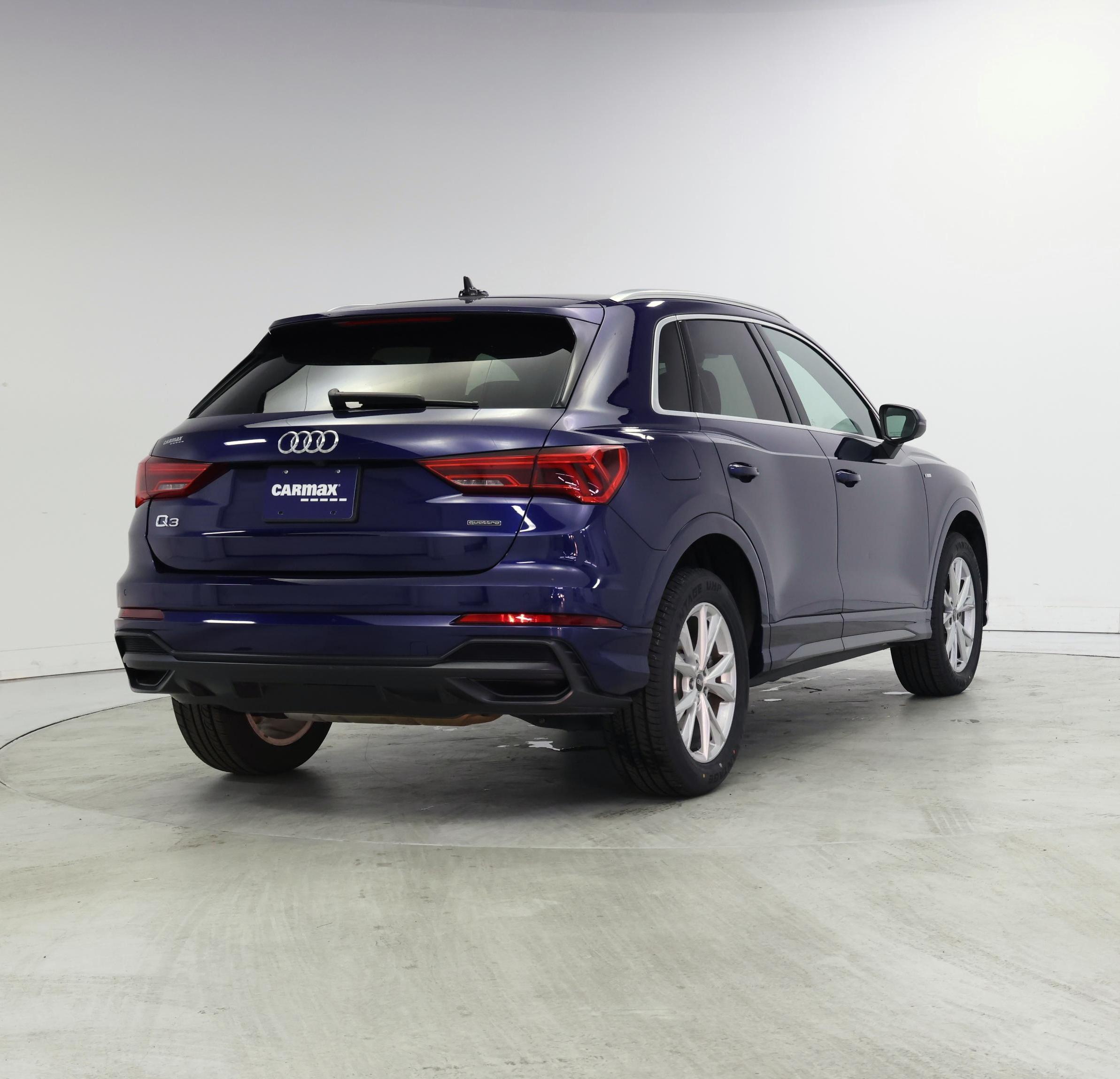 Thumbnail: 2021 Audi Q3 - 8