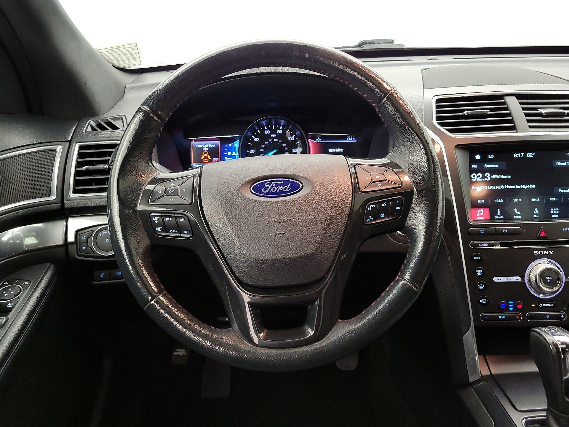 Thumbnail: 2017 Ford Explorer - 10