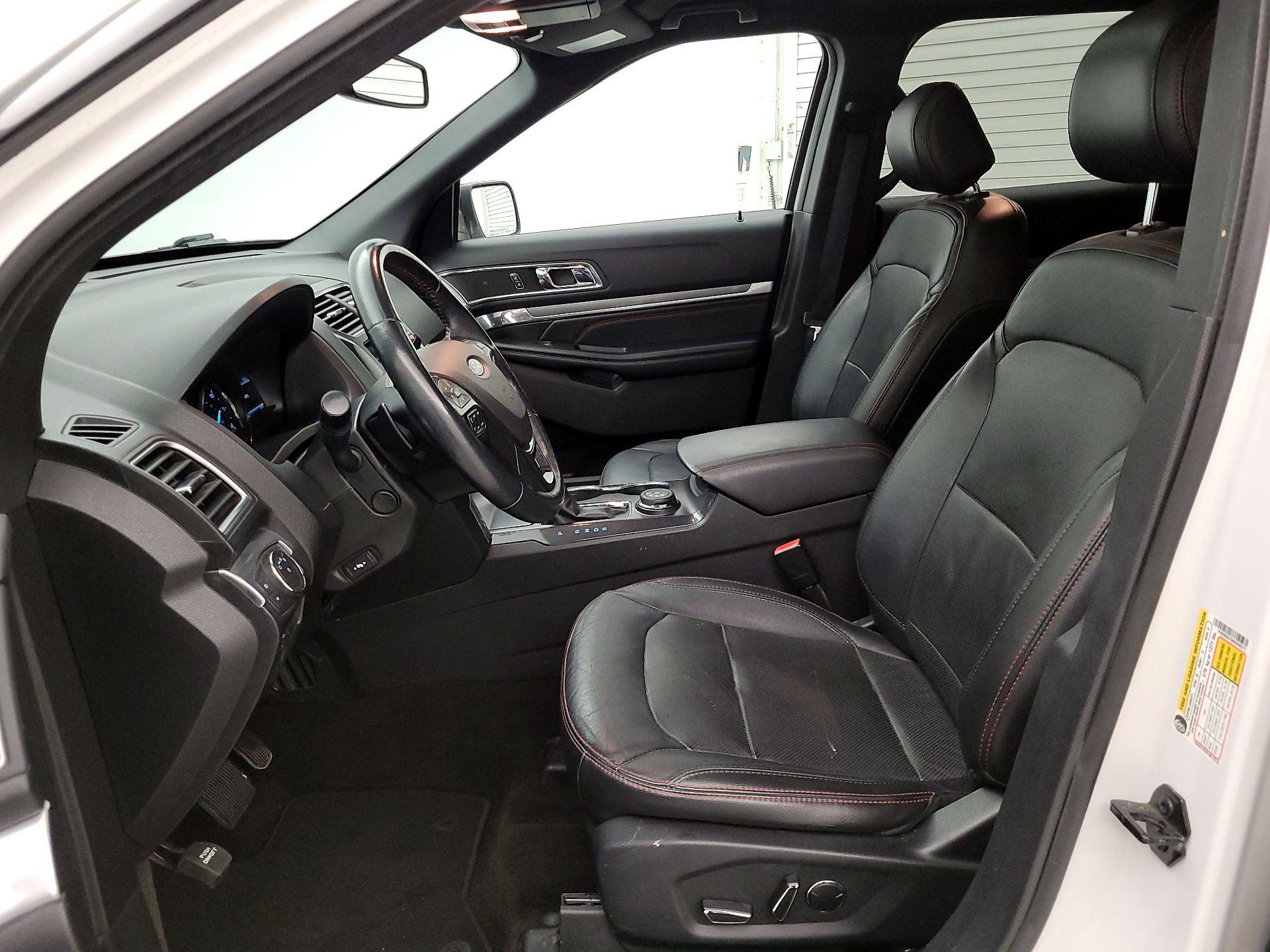 Thumbnail: 2017 Ford Explorer - 11