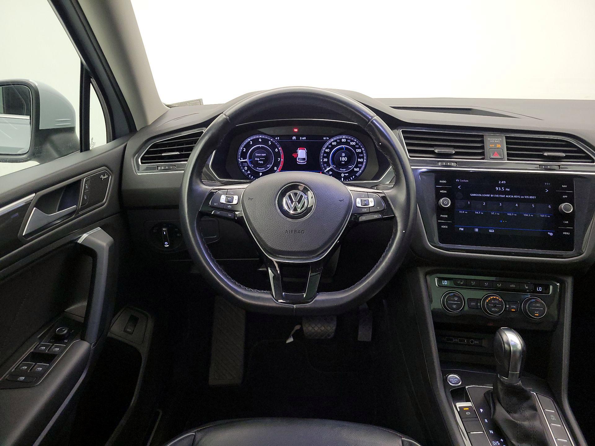 Thumbnail: 2019 Volkswagen Tiguan - 10