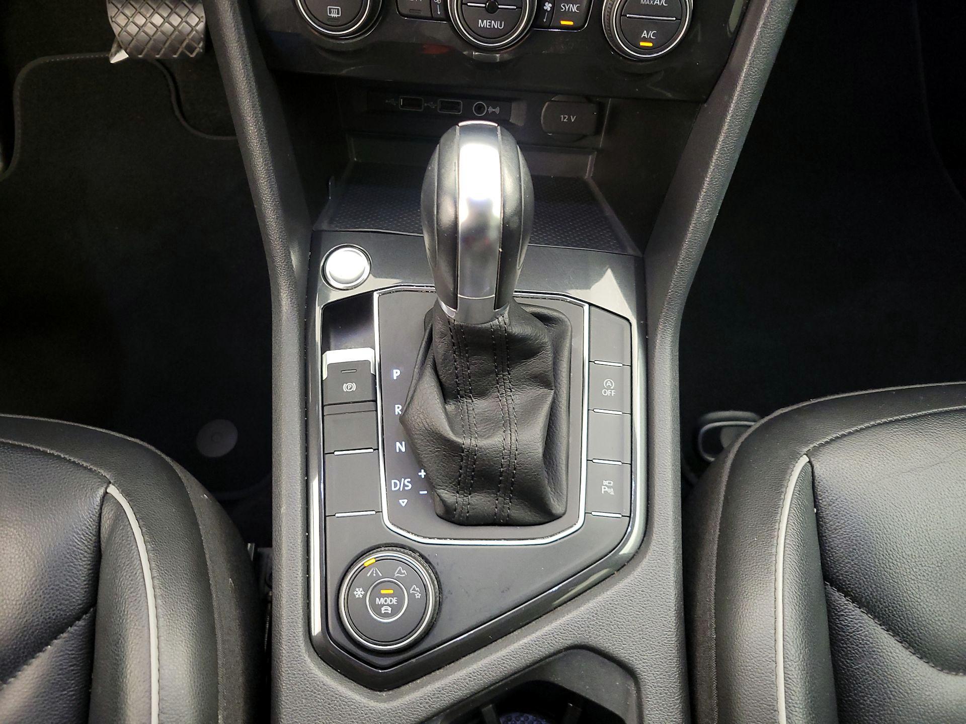 Thumbnail: 2019 Volkswagen Tiguan - 17