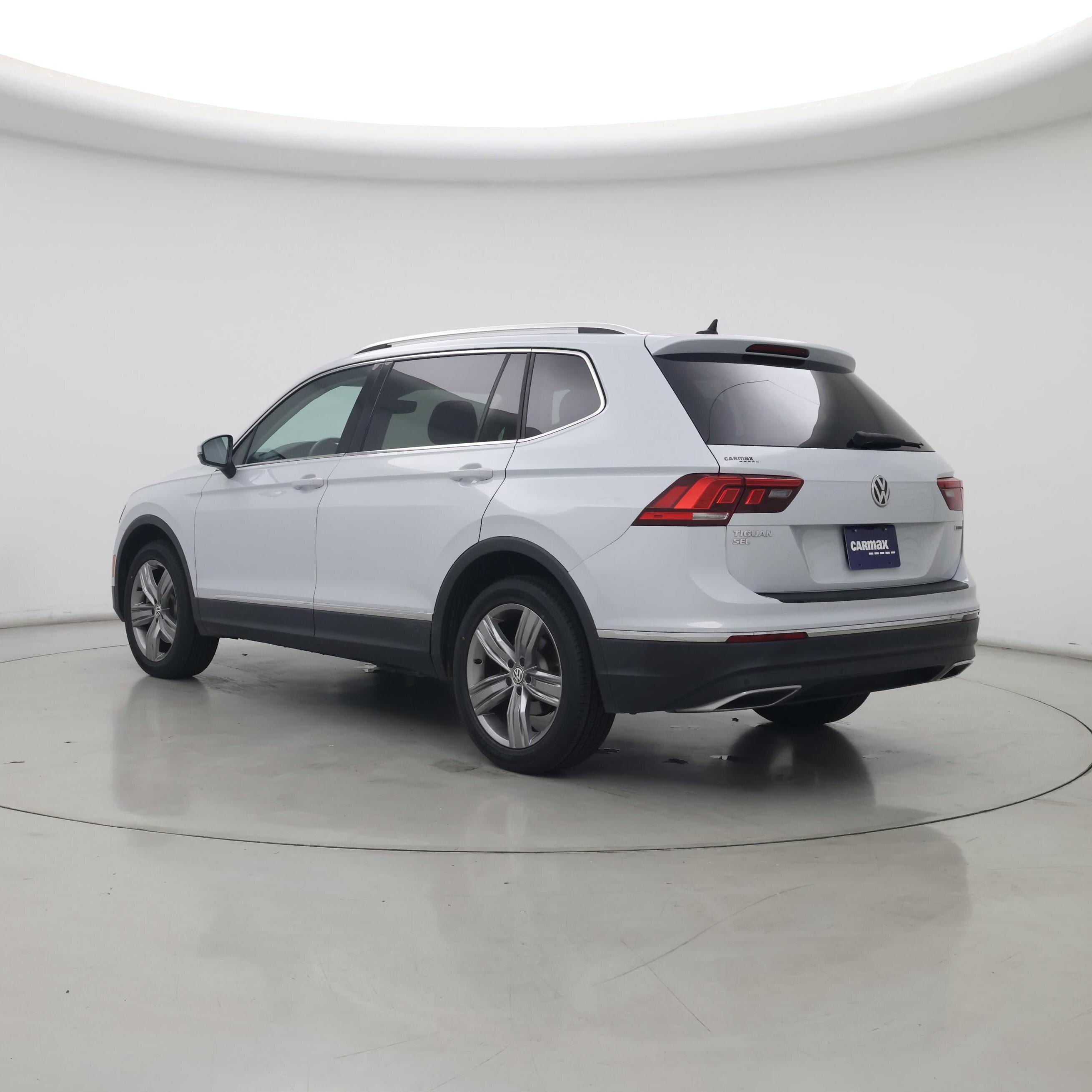 Thumbnail: 2019 Volkswagen Tiguan - 2