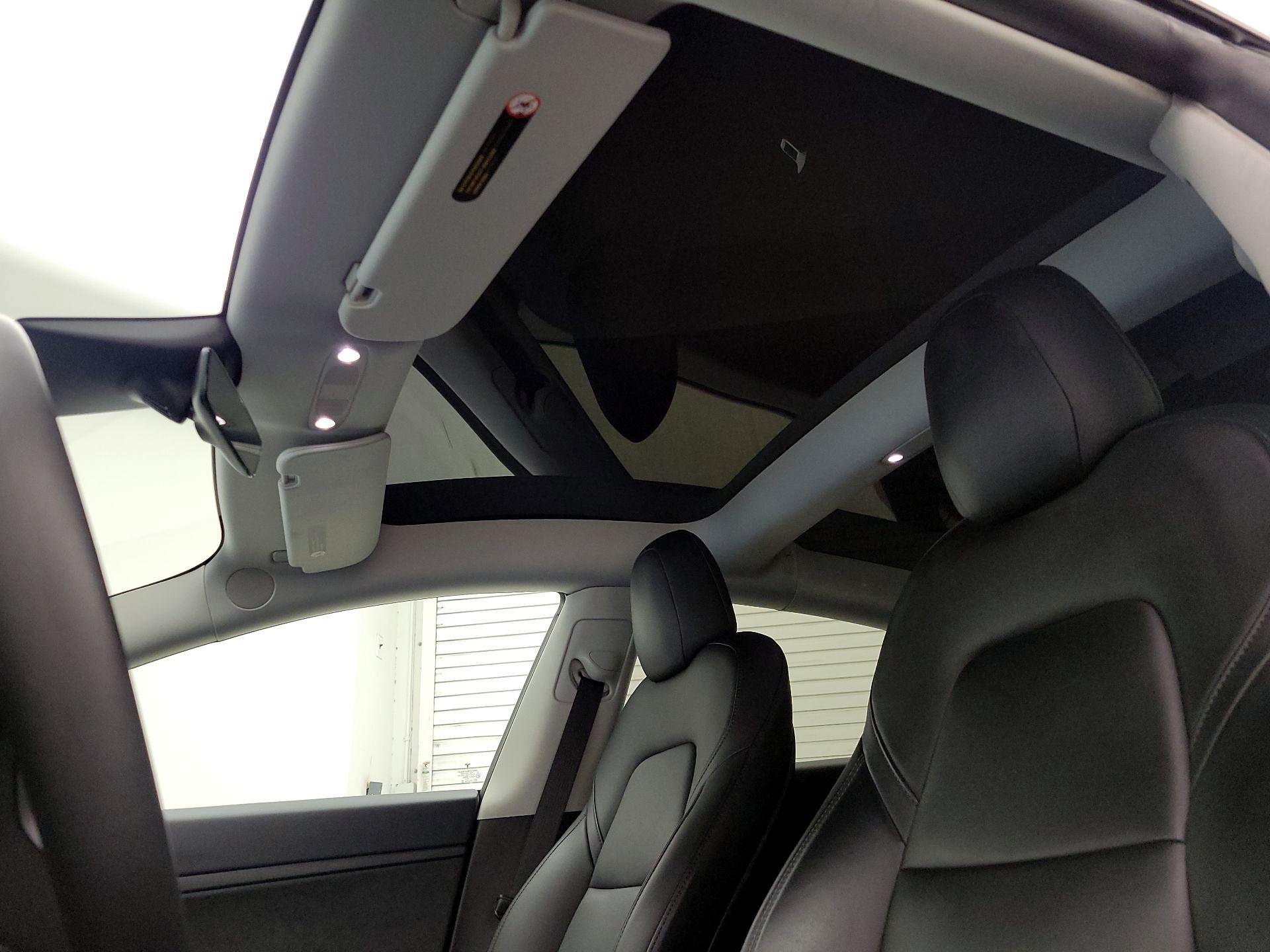 Thumbnail: 2021 Tesla Model 3 - 19
