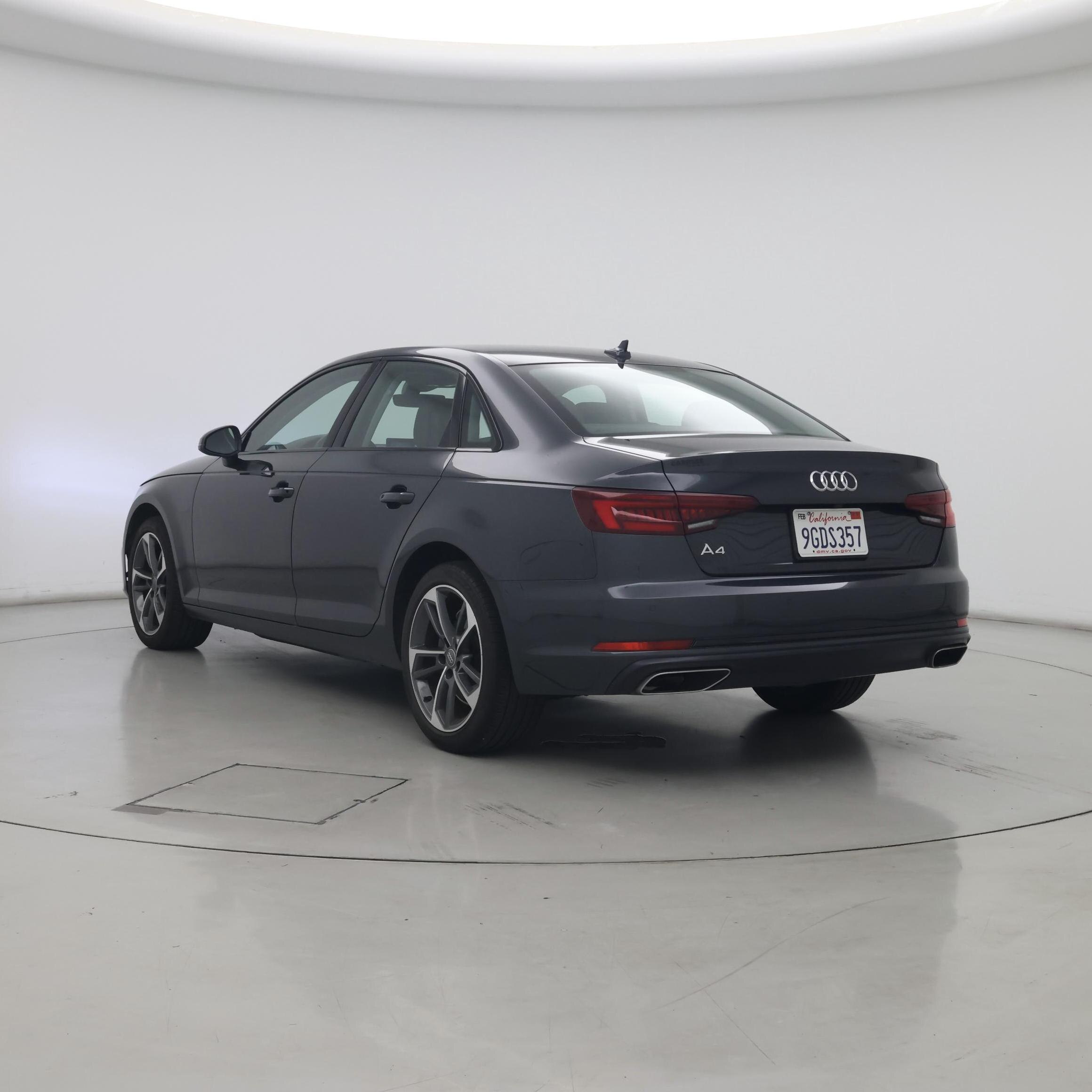 Thumbnail: 2019 Audi A4 - 2