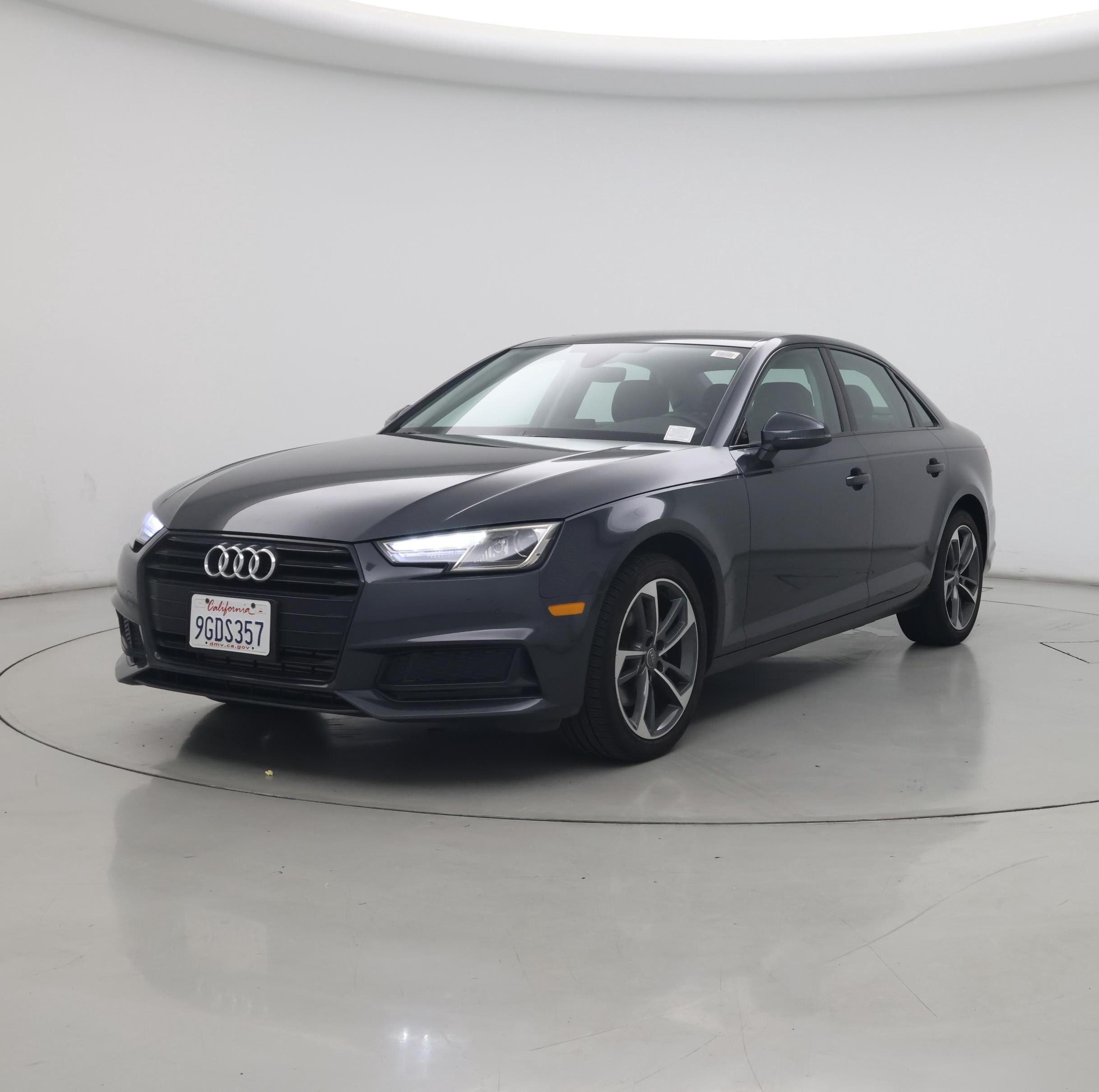 Thumbnail: 2019 Audi A4 - 4
