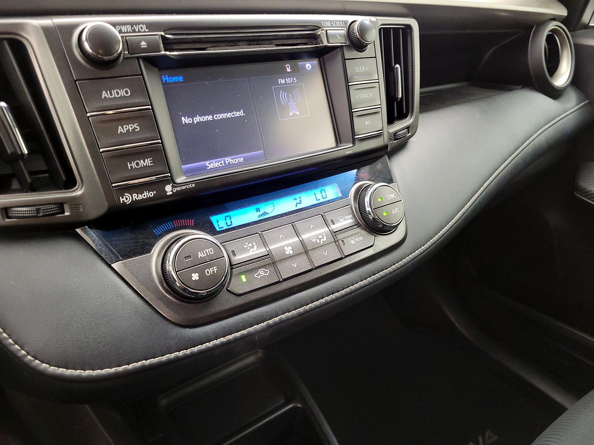 Thumbnail: 2015 Toyota RAV4 - 15
