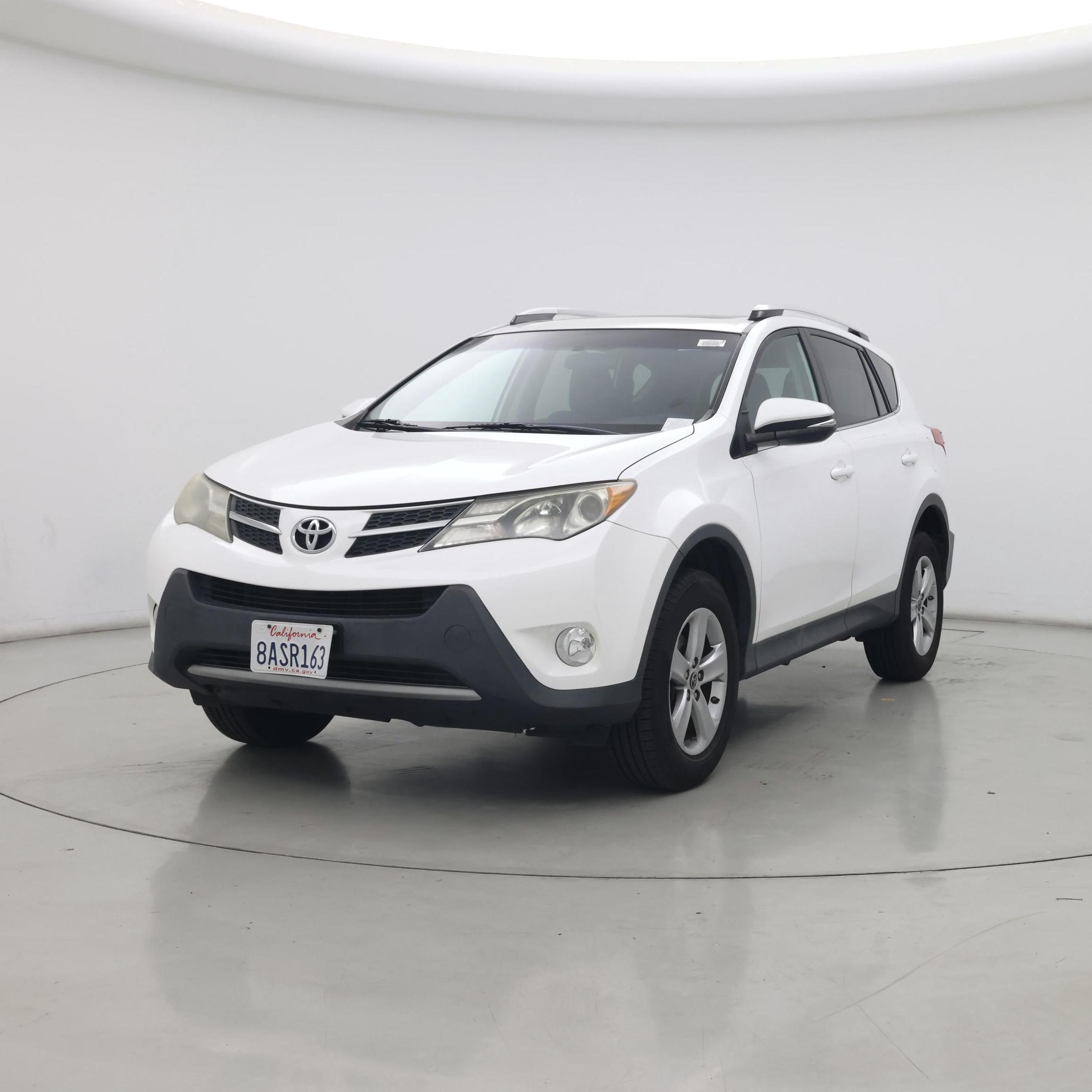 Thumbnail: 2015 Toyota RAV4 - 4