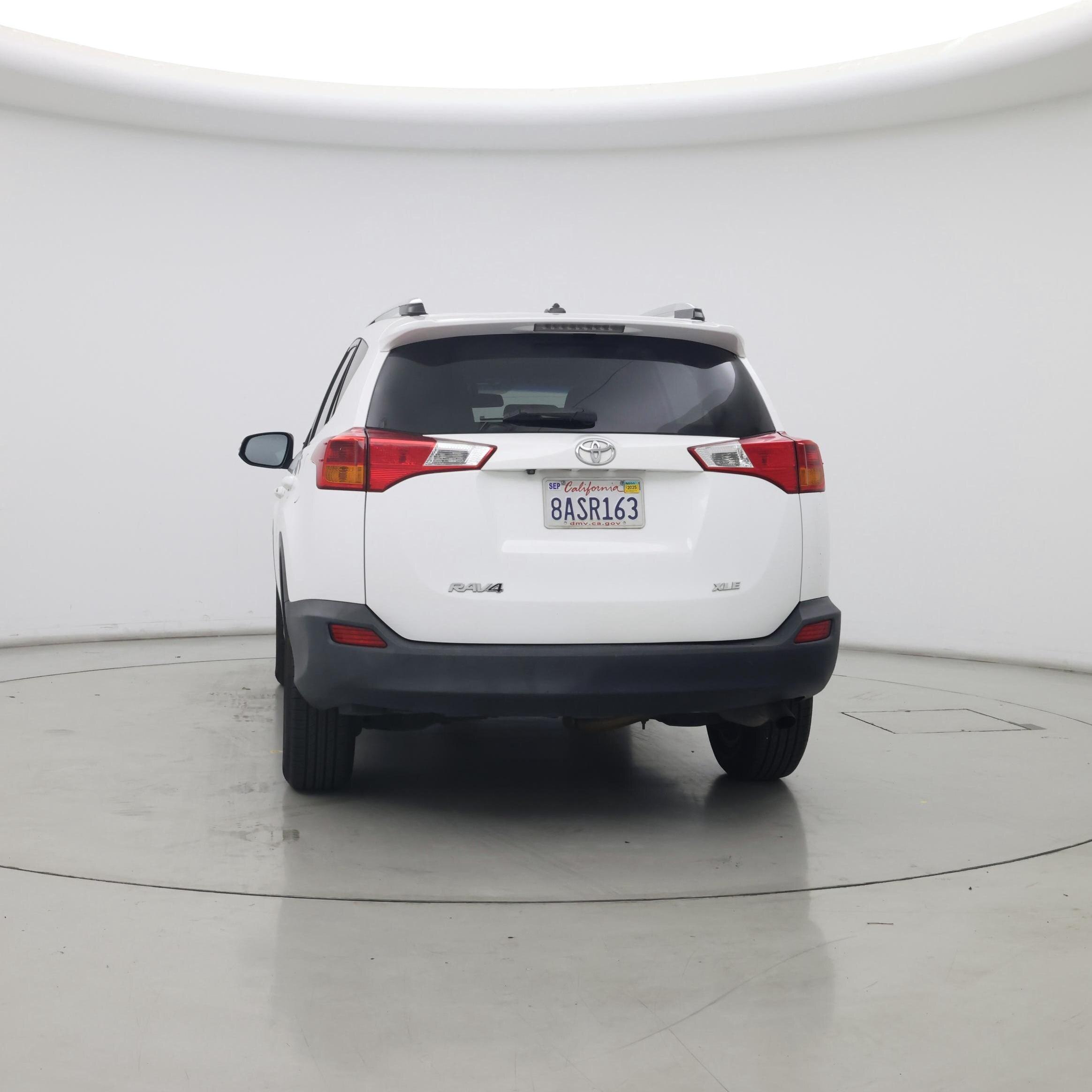 Thumbnail: 2015 Toyota RAV4 - 6