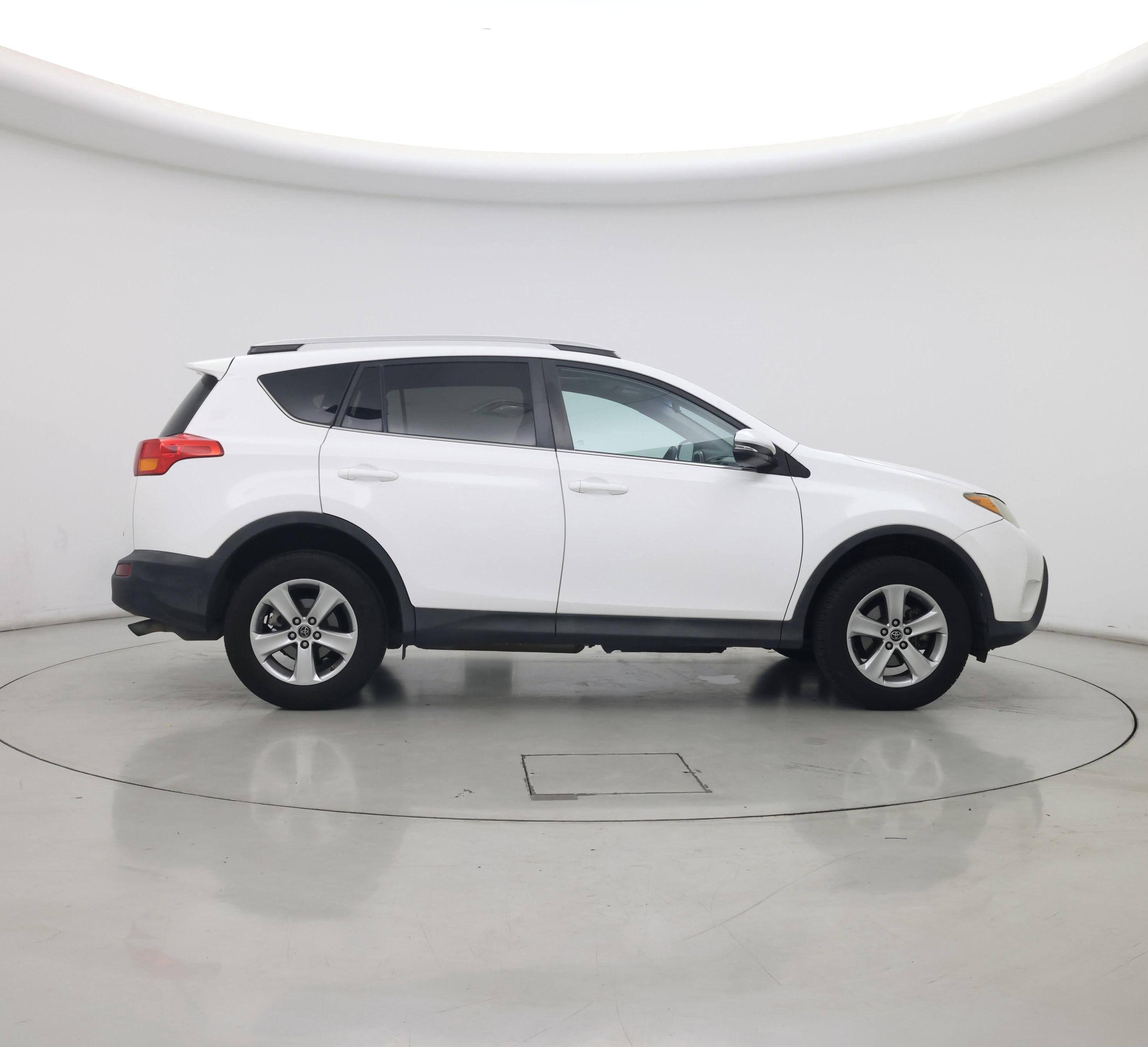 Thumbnail: 2015 Toyota RAV4 - 7