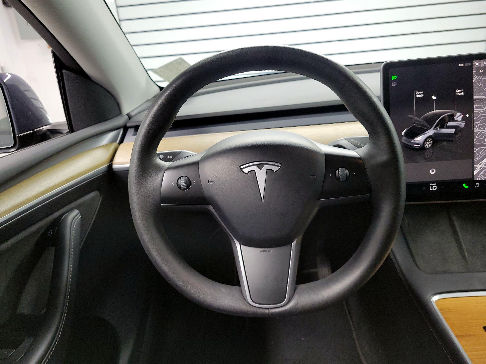 Thumbnail: 2023 Tesla Model Y - 10