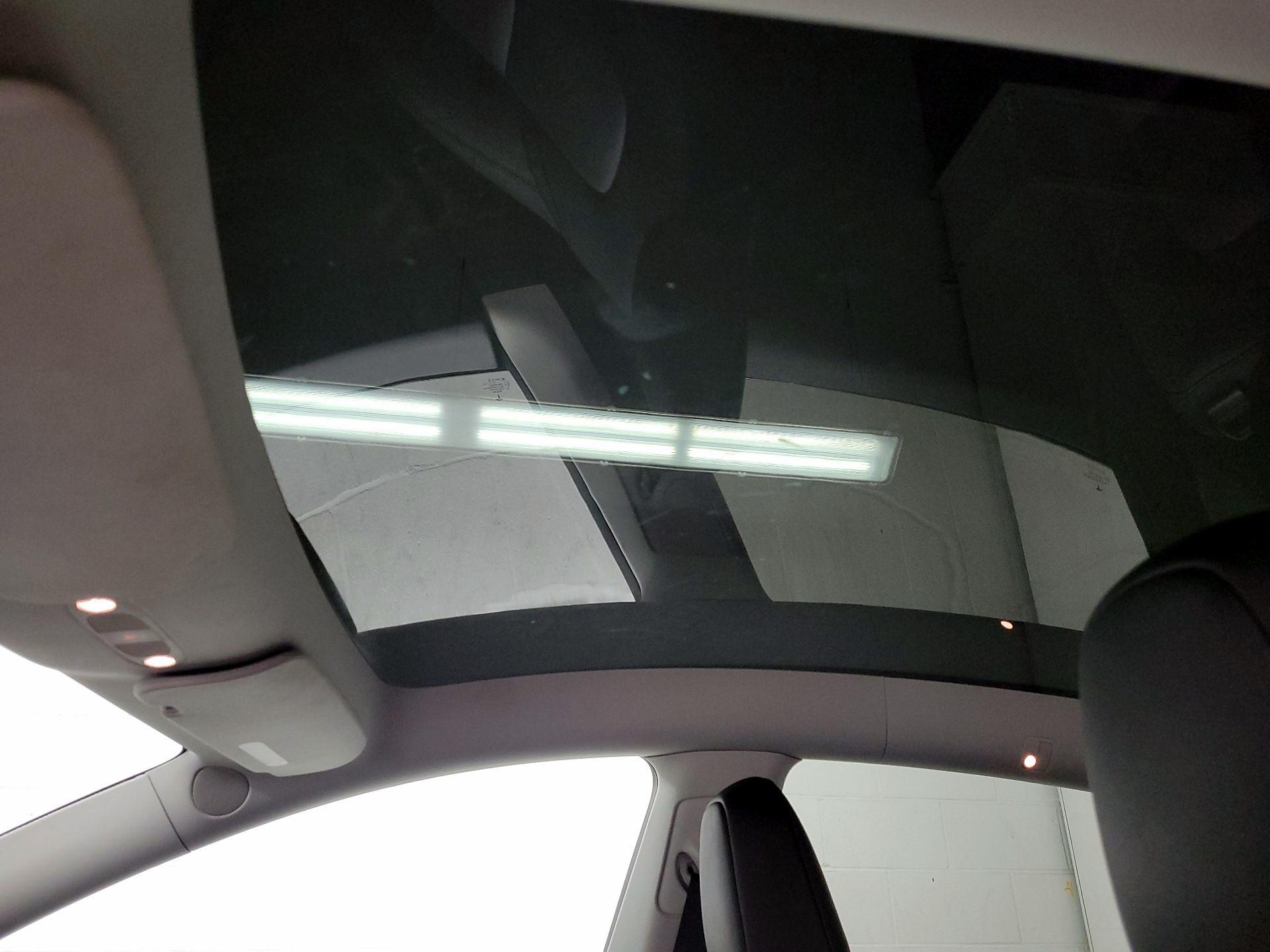 Thumbnail: 2023 Tesla Model Y - 18