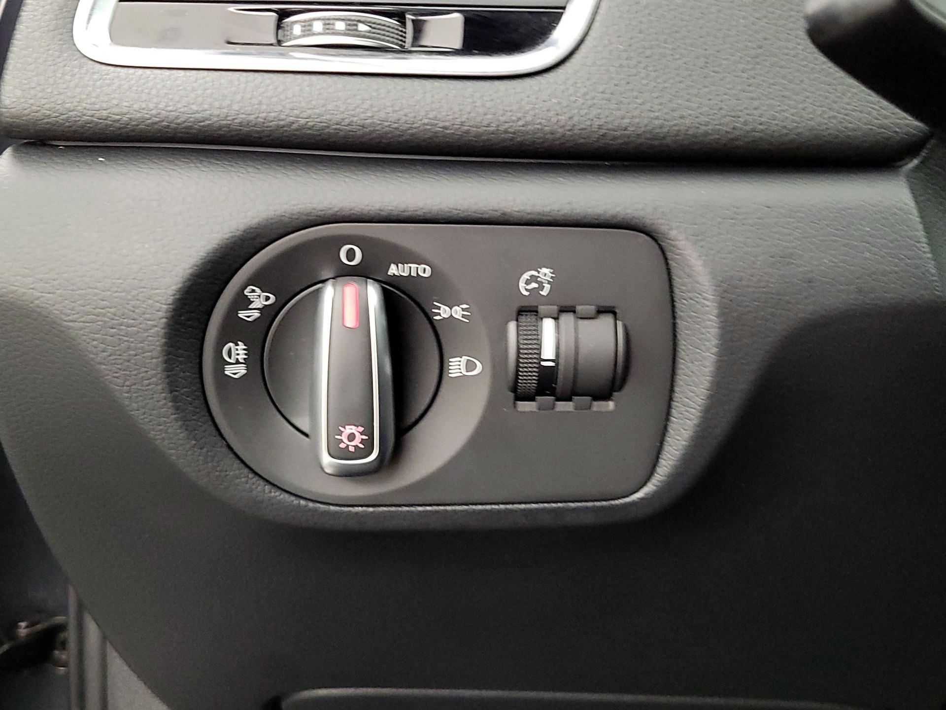 Thumbnail: 2016 Audi Q3 - 13
