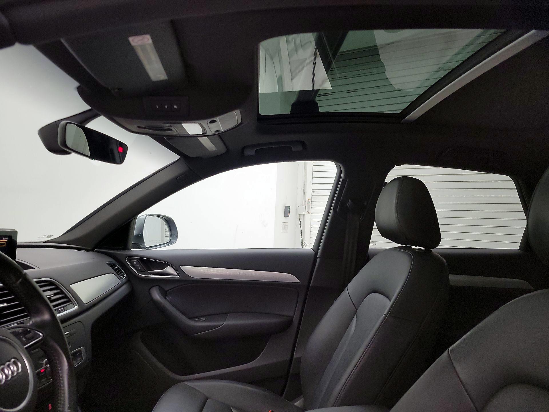 Thumbnail: 2016 Audi Q3 - 19