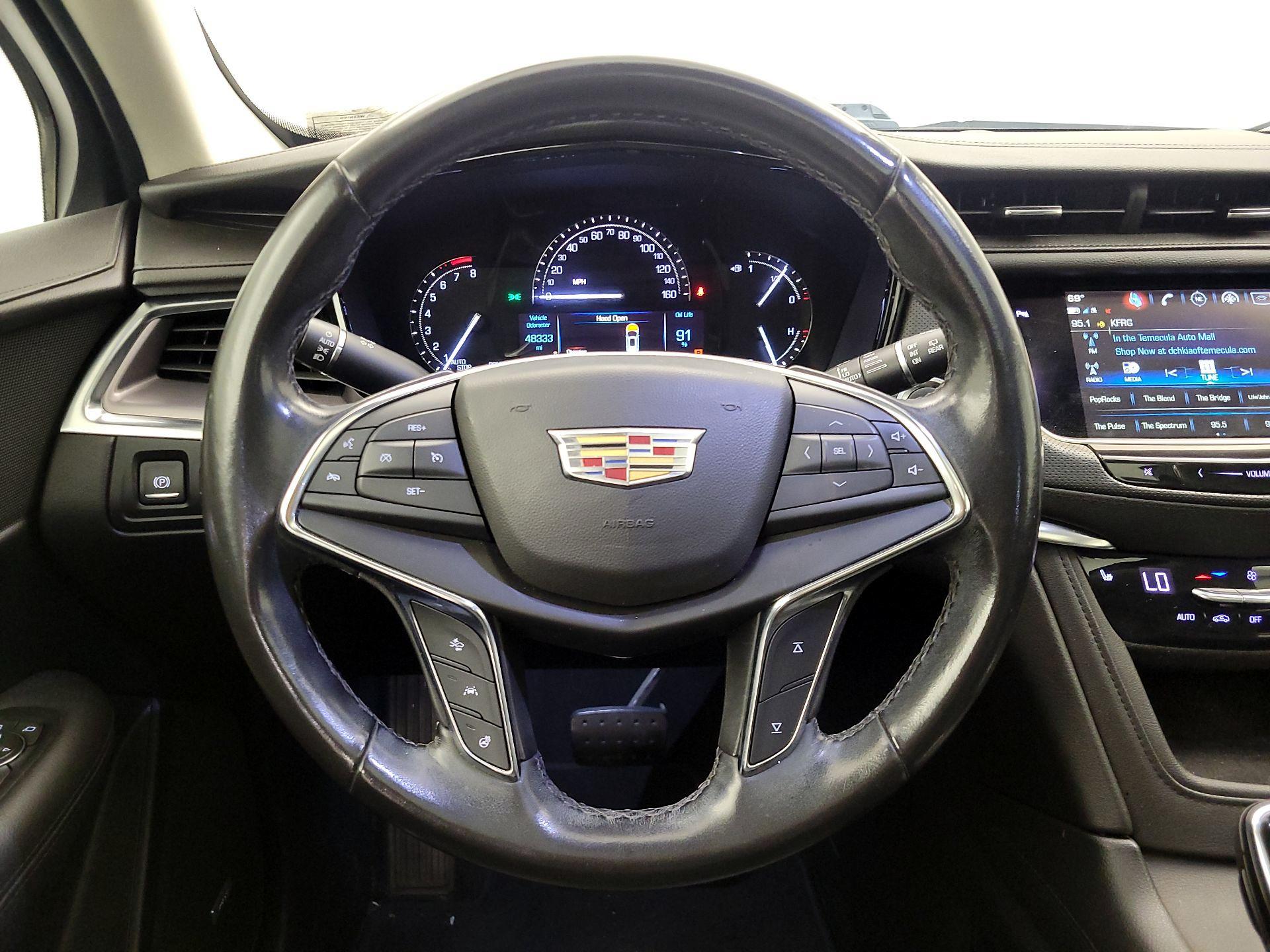 Thumbnail: 2019 Cadillac XT5 - 10